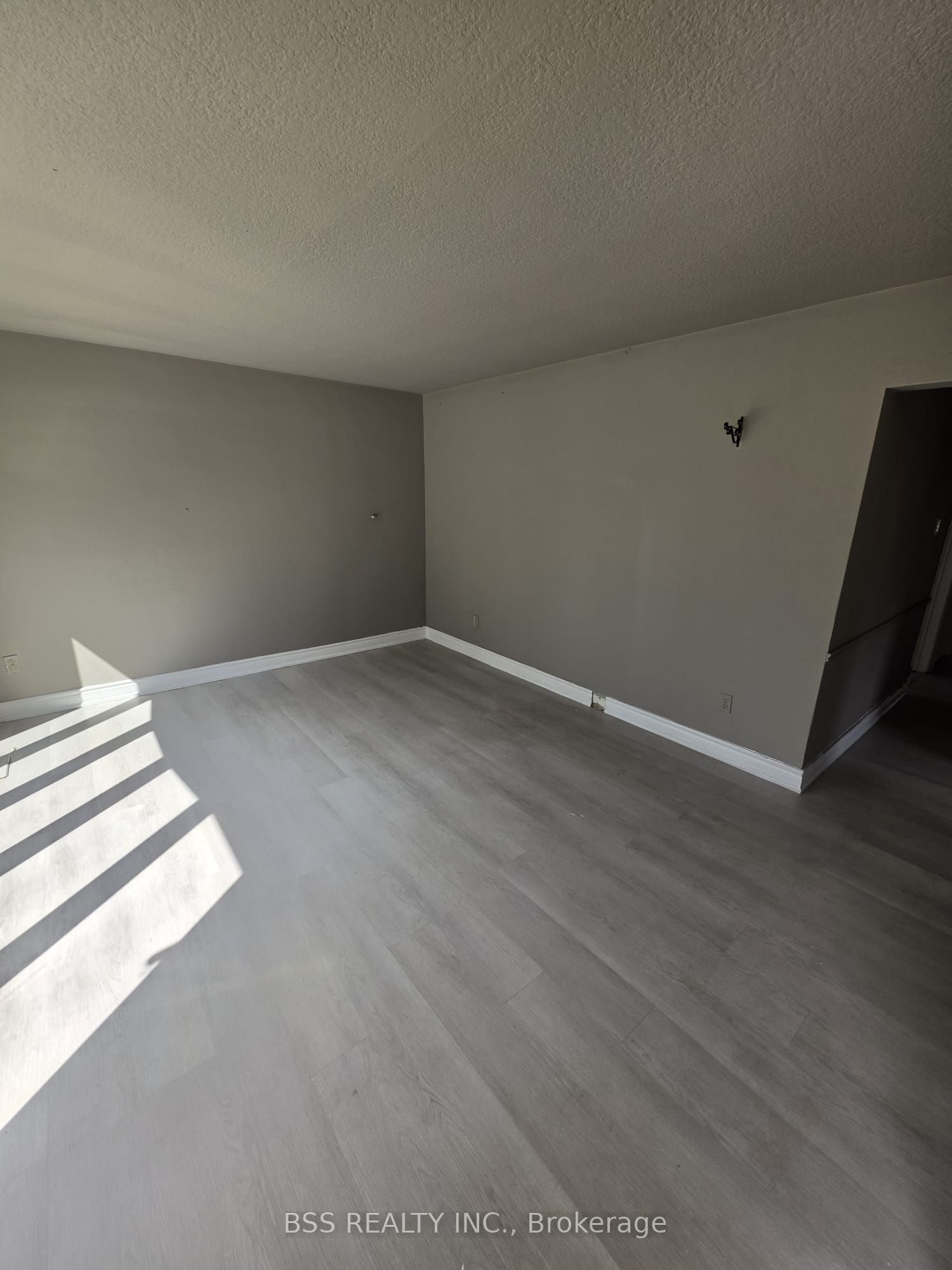 88 Southampton Drive Property Photo 5
