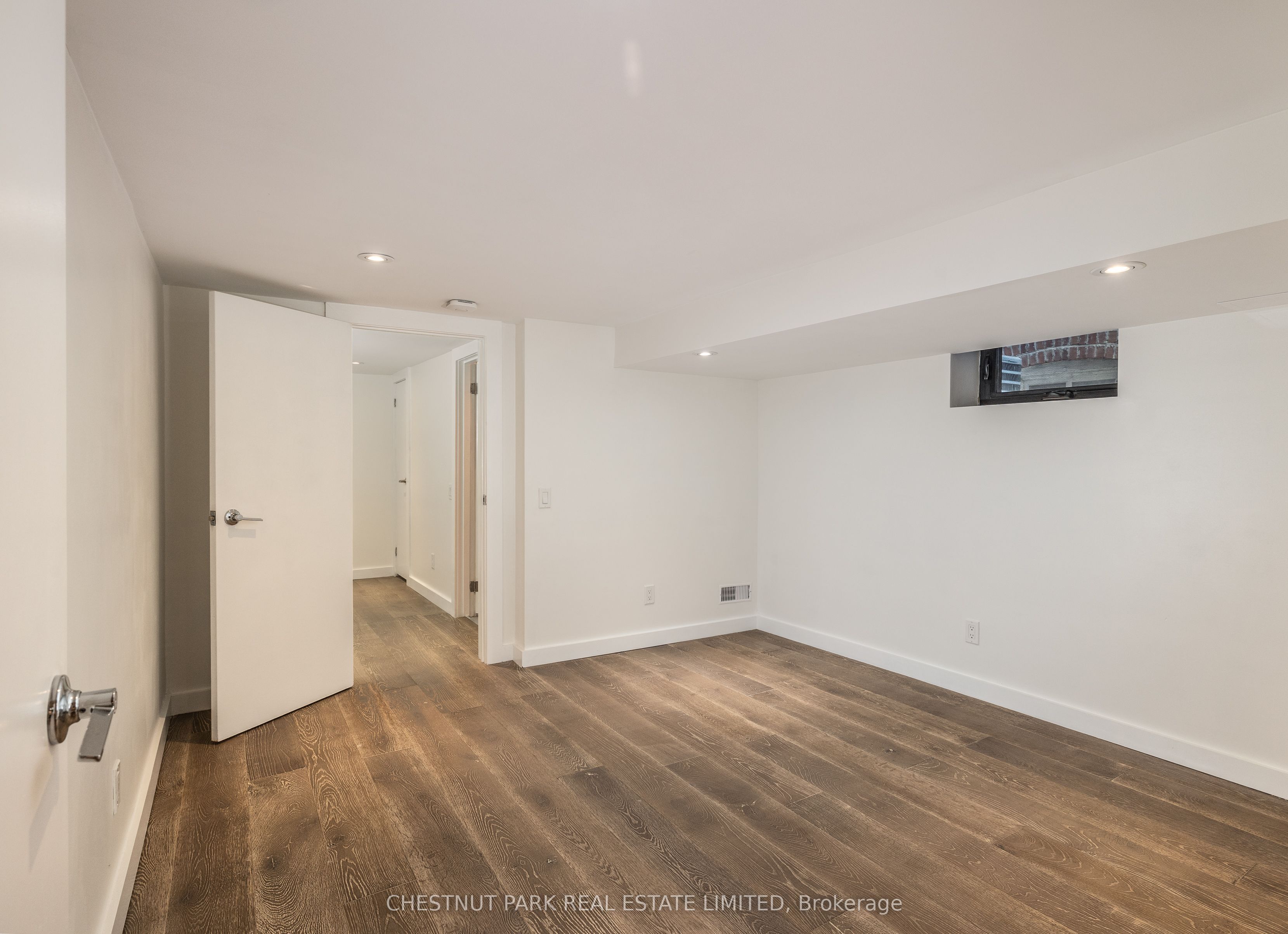 1654 Gerrard Street E Lower Level Property Photo 15