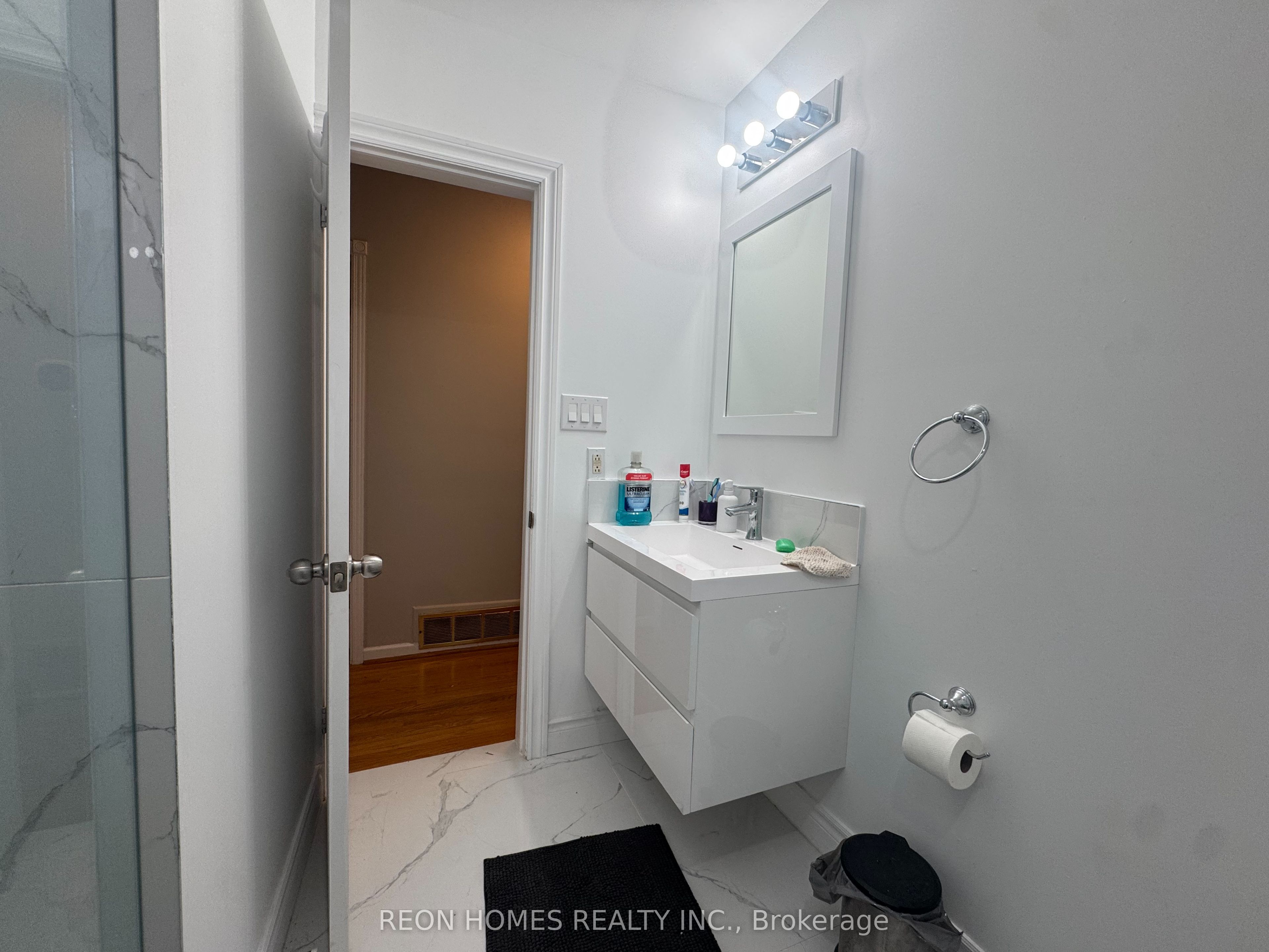 12 Netheravon Road (main) Property Photo 12