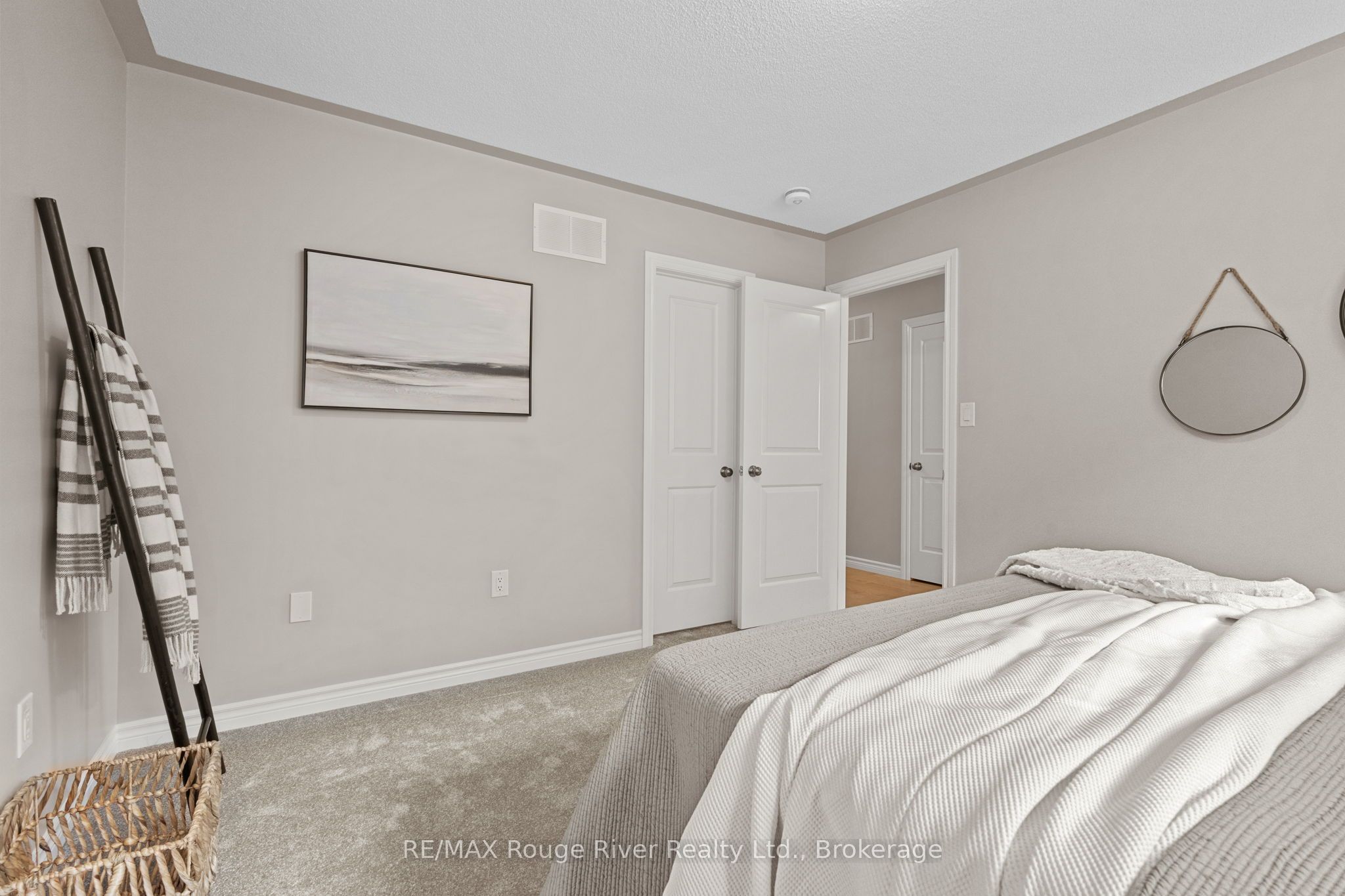 270 Lyle Drive Property Photo 10