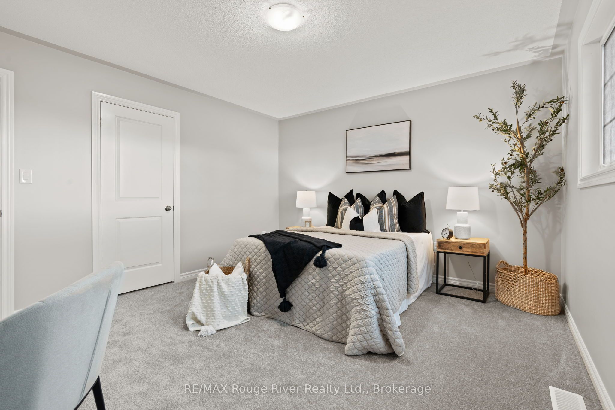 286 Lyle Drive Property Photo 17
