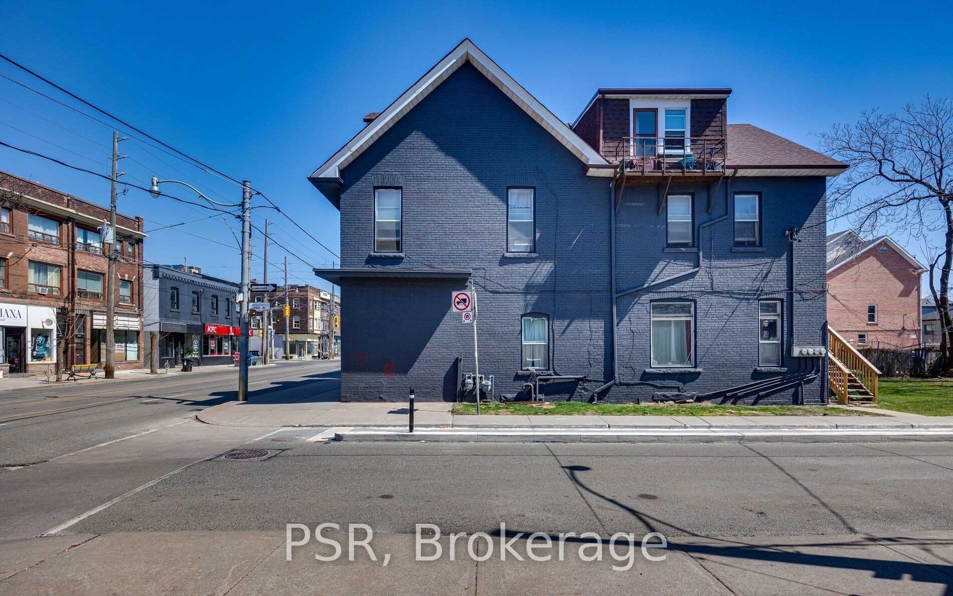 1349/1351 Queen Street E Property Photo 4