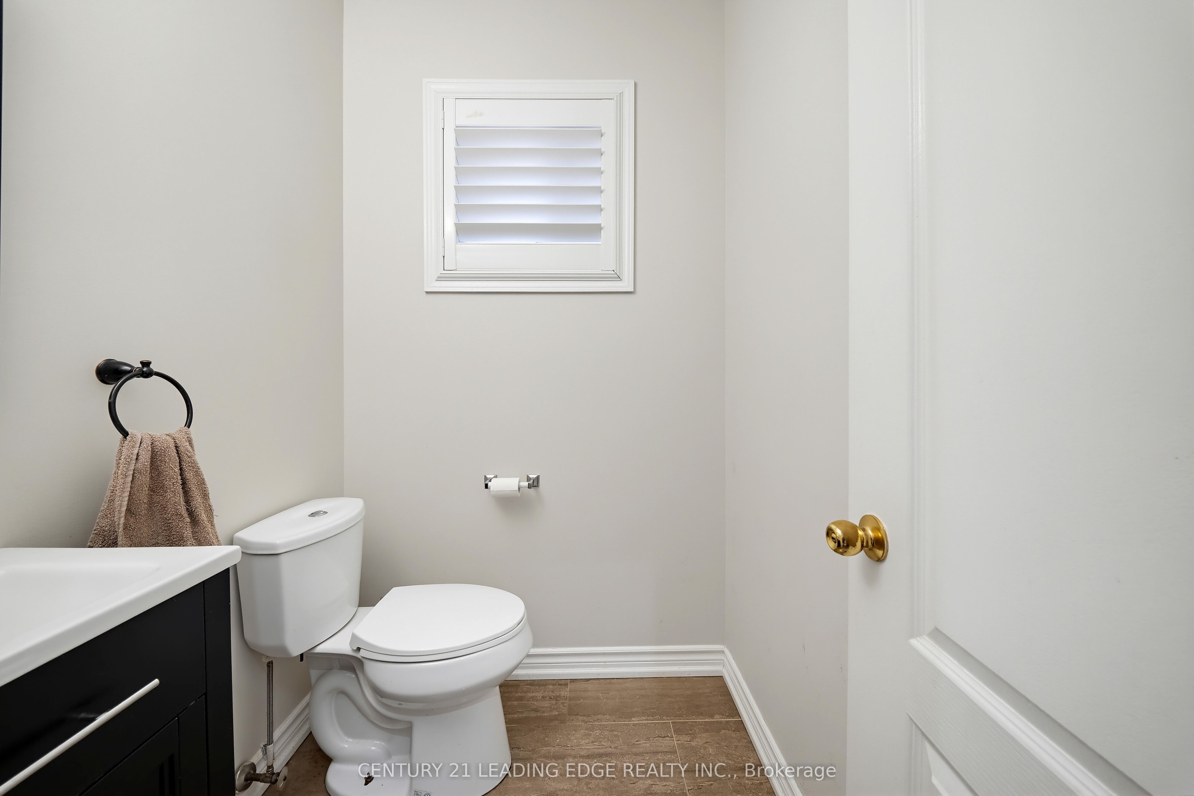 13 Boulderbrook Drive Property Photo 8