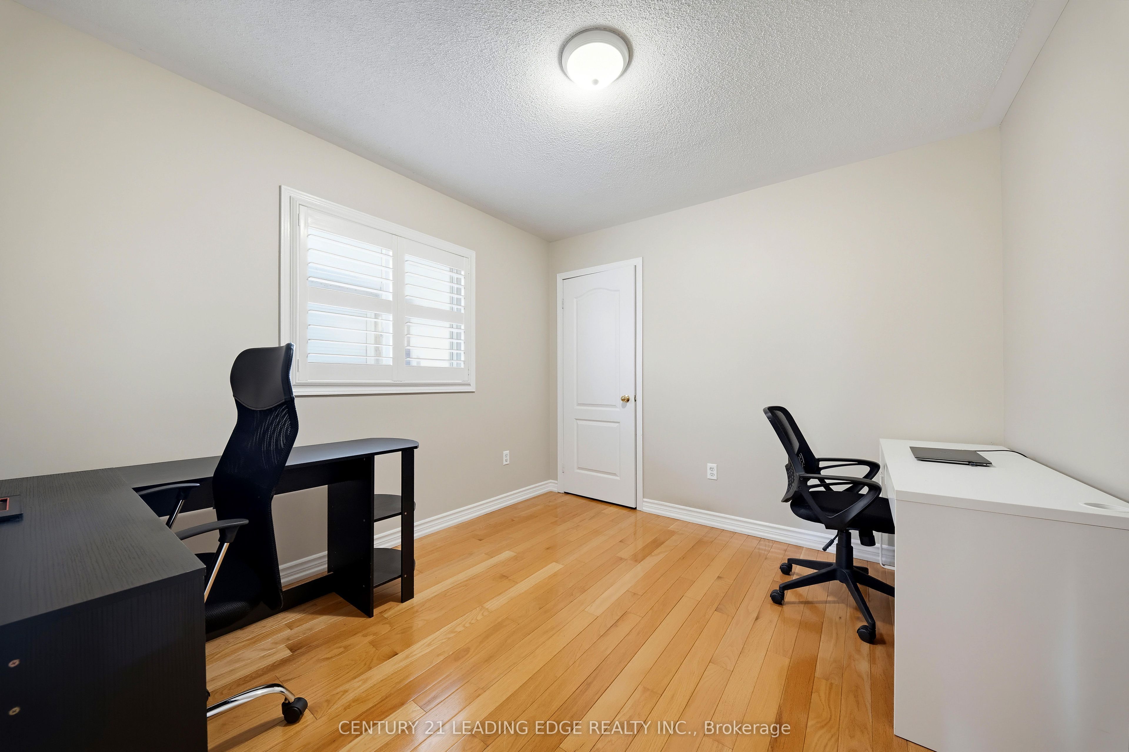 13 Boulderbrook Drive Property Photo 23