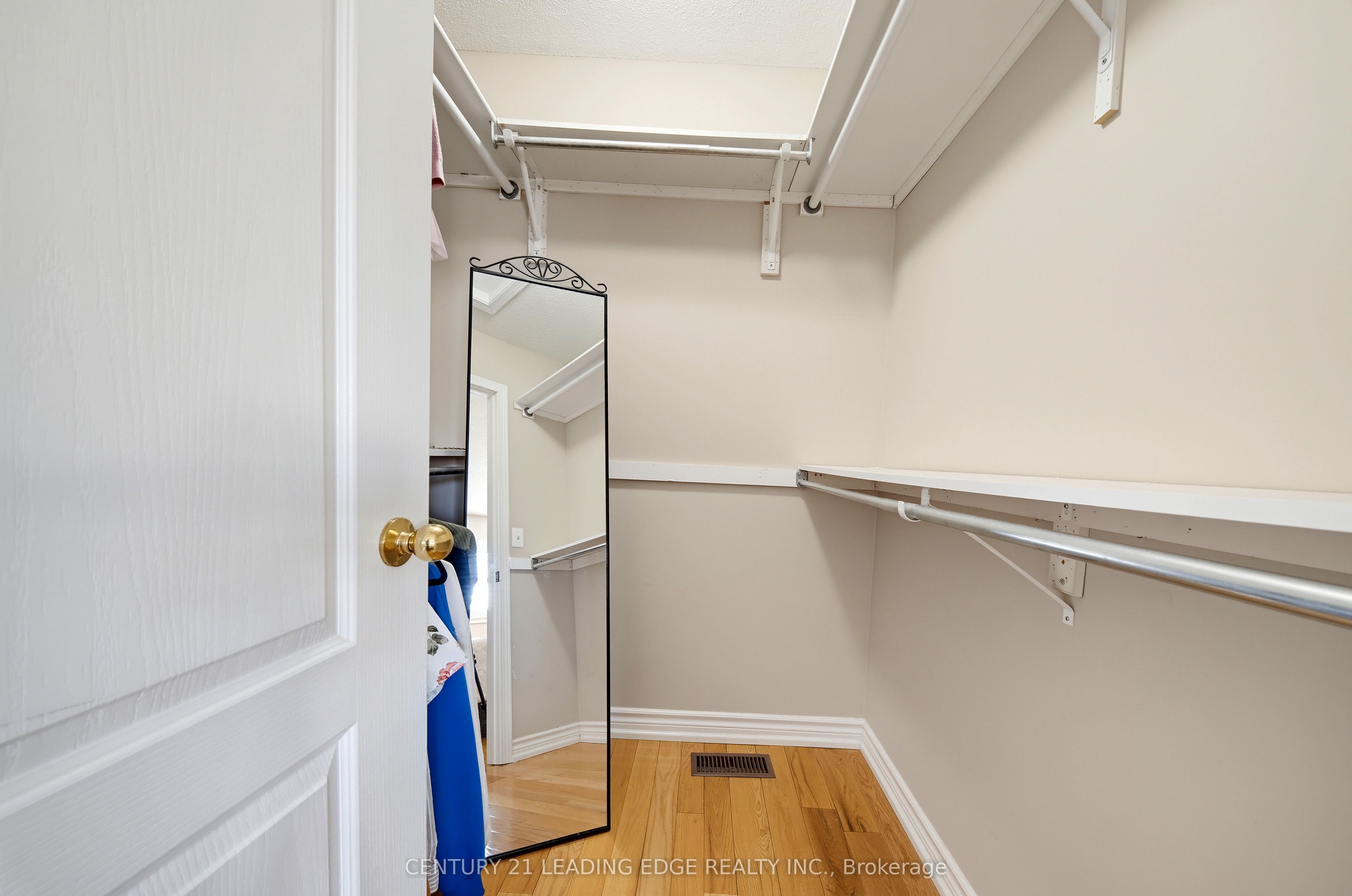 13 Boulderbrook Drive Property Photo 27