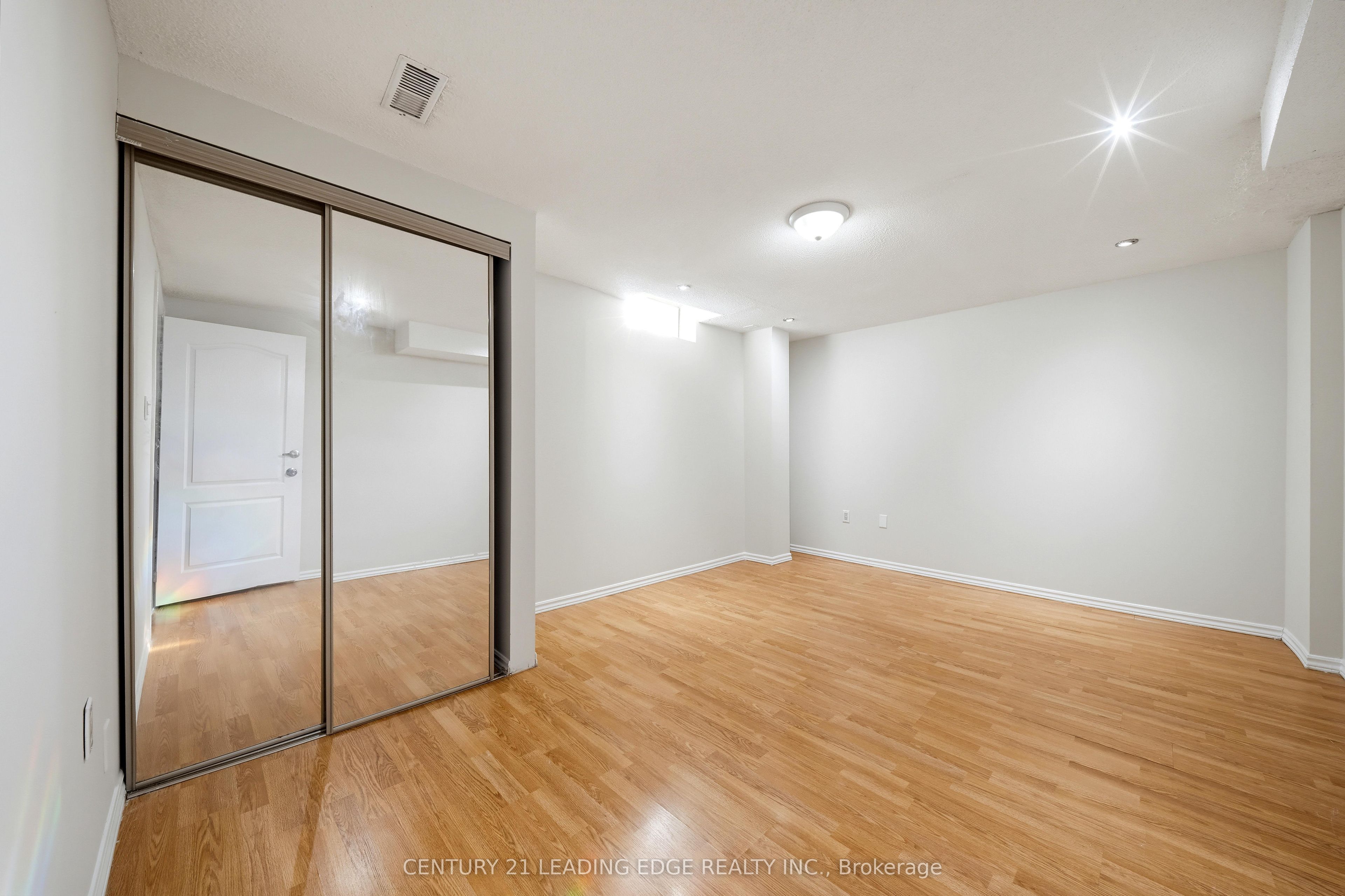 13 Boulderbrook Drive Property Photo 28
