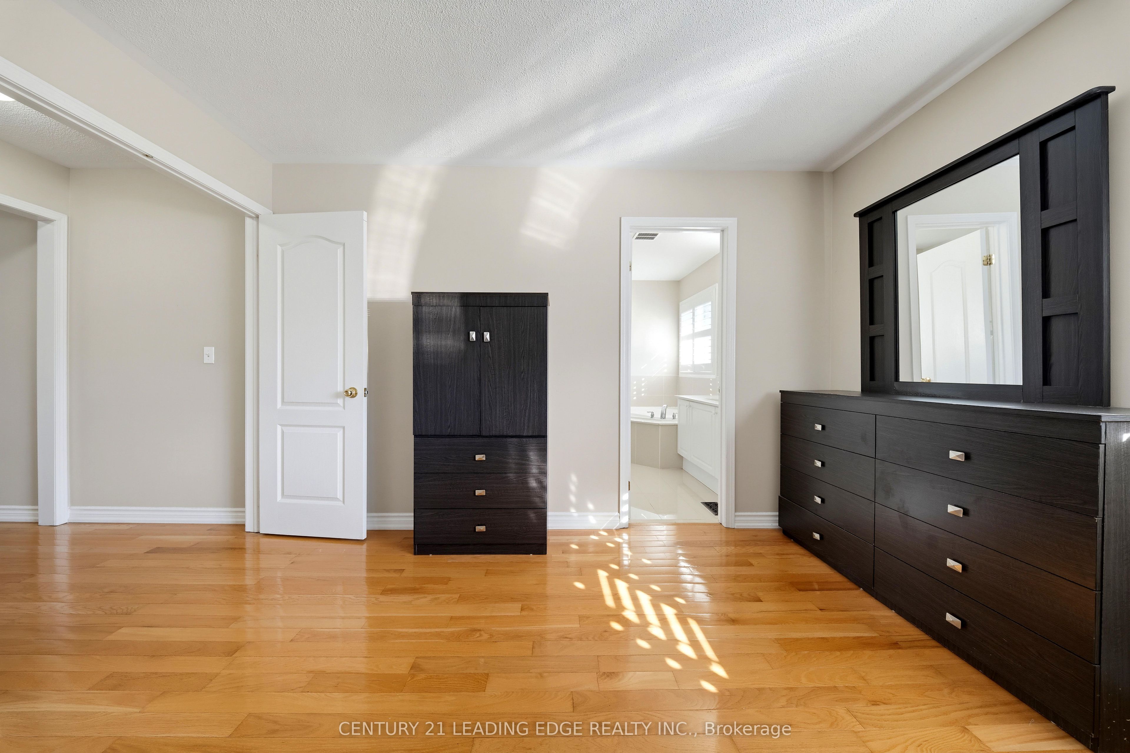 13 Boulderbrook Drive Property Photo 29