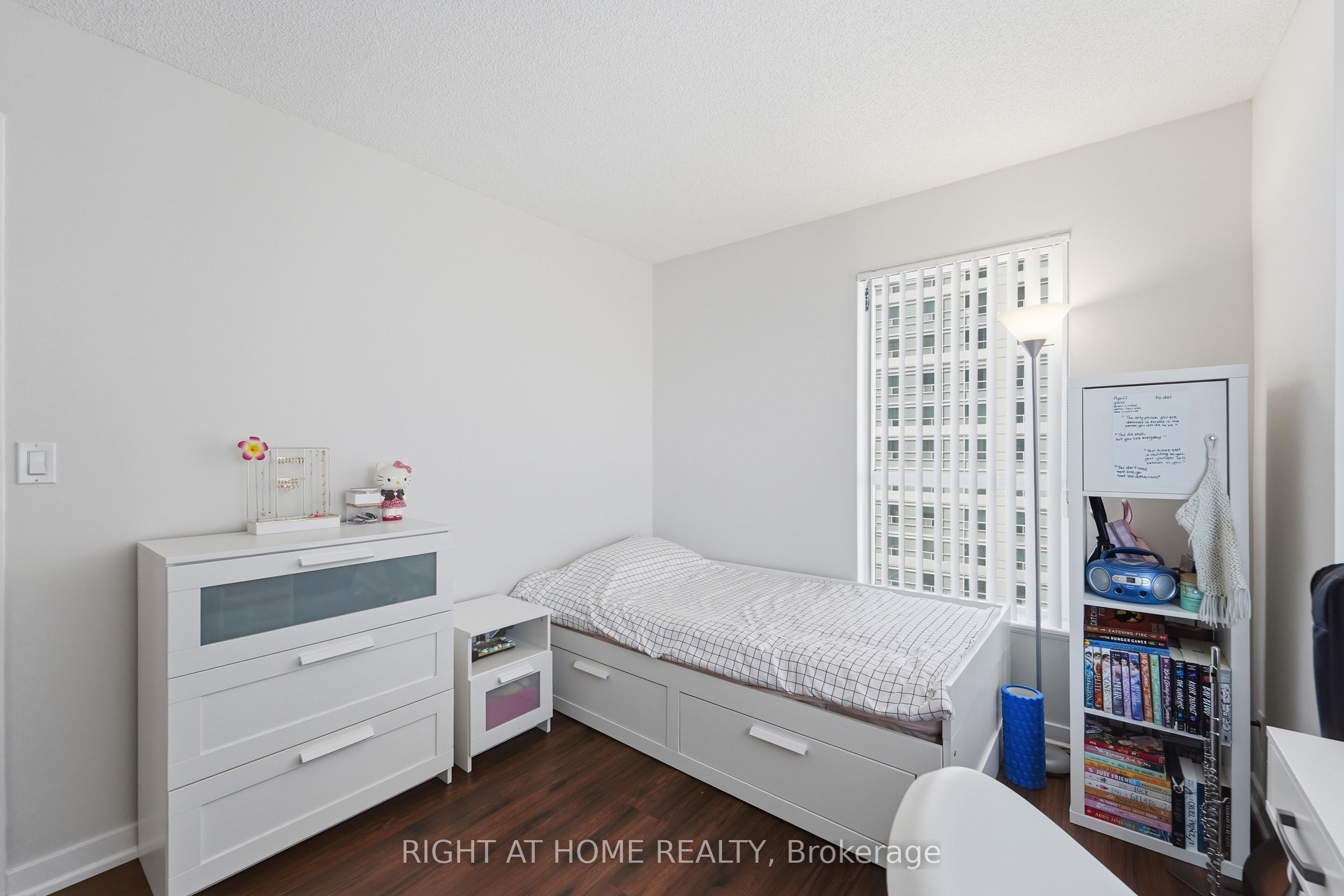 38 Lee Centre Drive 1612 Property Photo 11