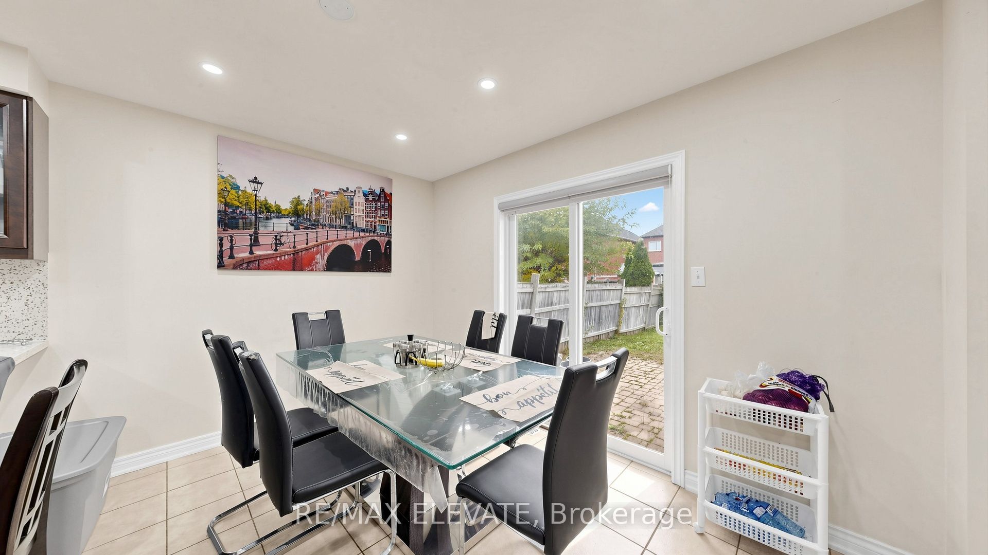 1158 Ravenscroft Road Property Photo 12