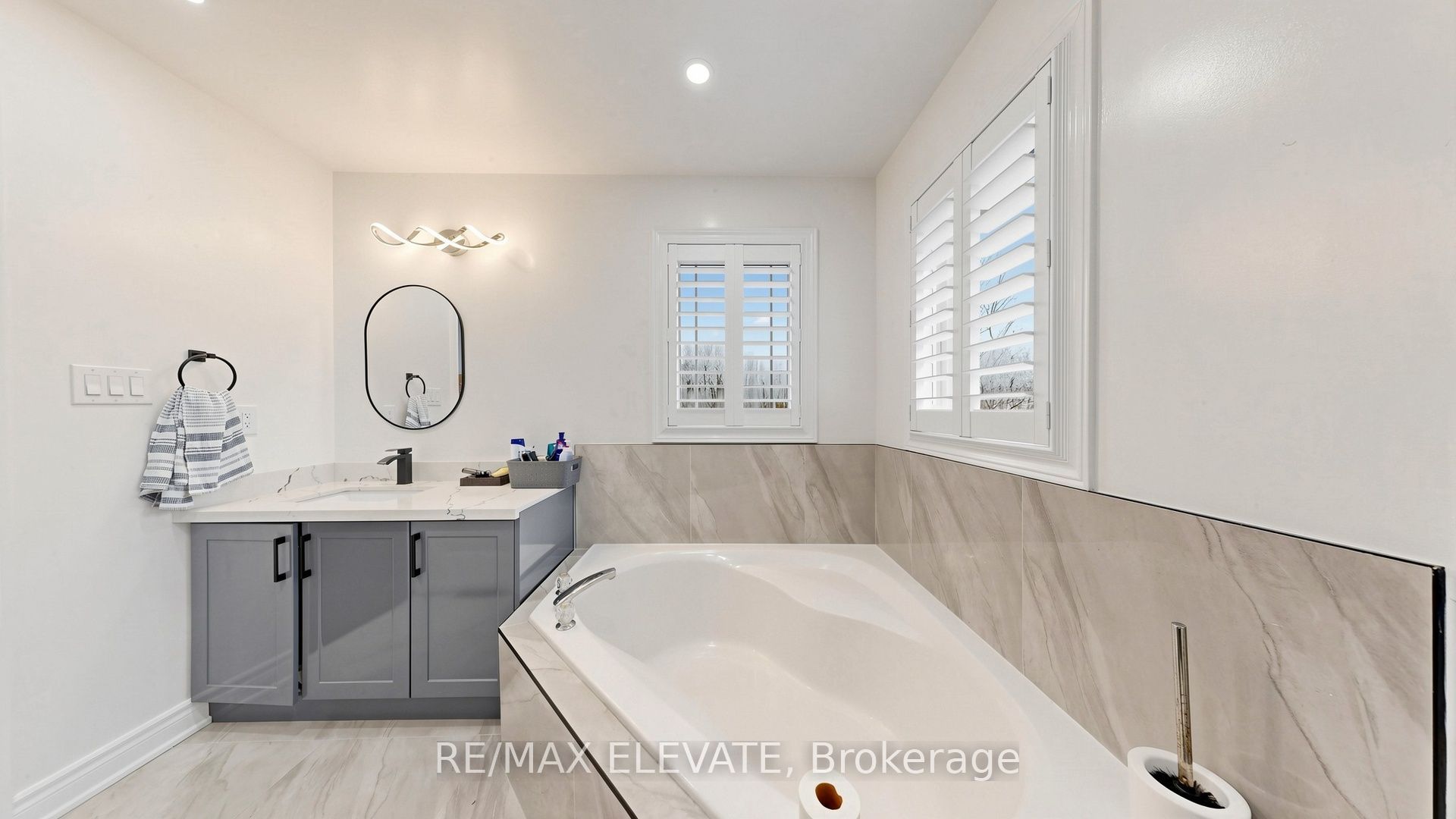 1158 Ravenscroft Road Property Photo 22