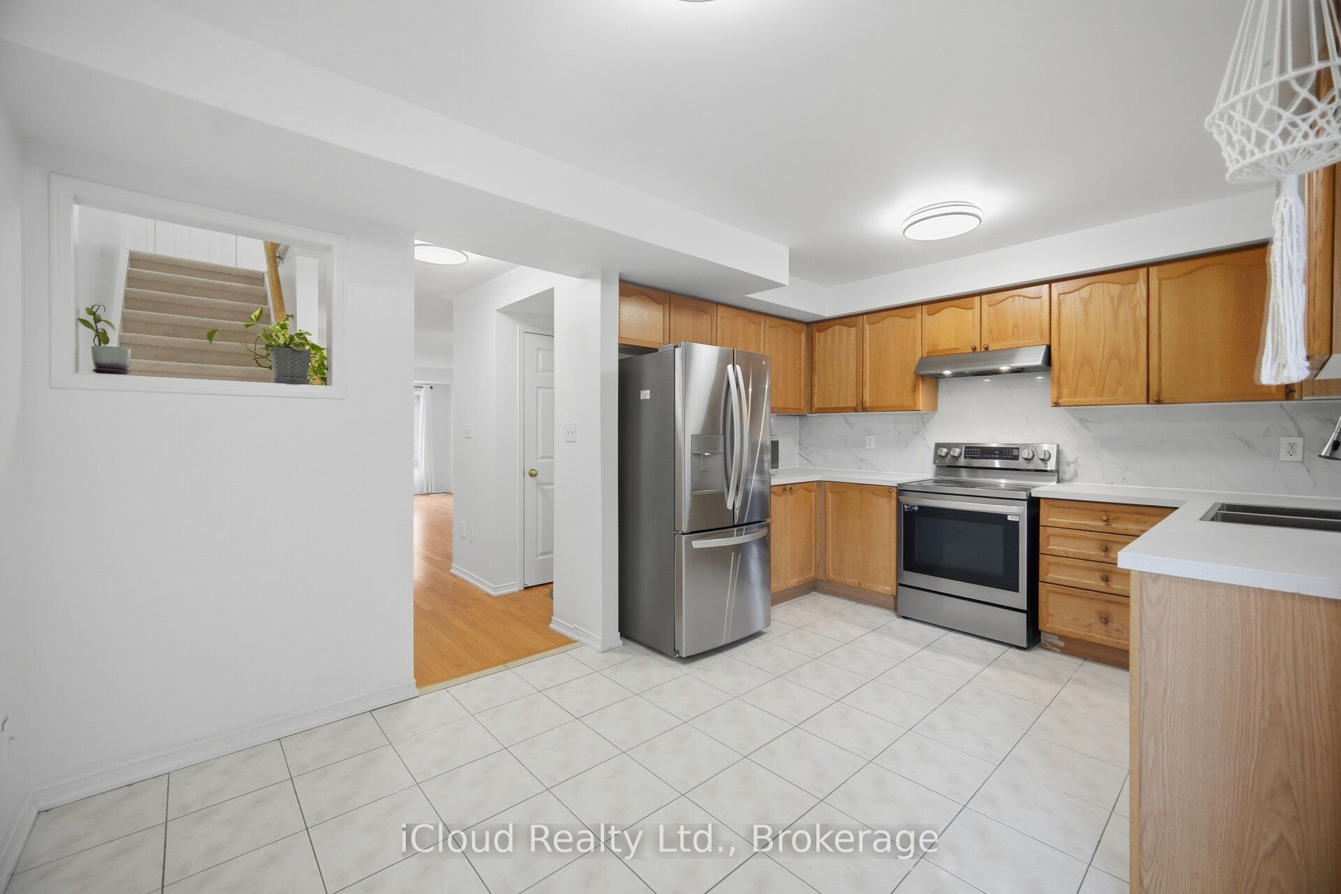 24 Oakins Lane 24 Property Photo 14