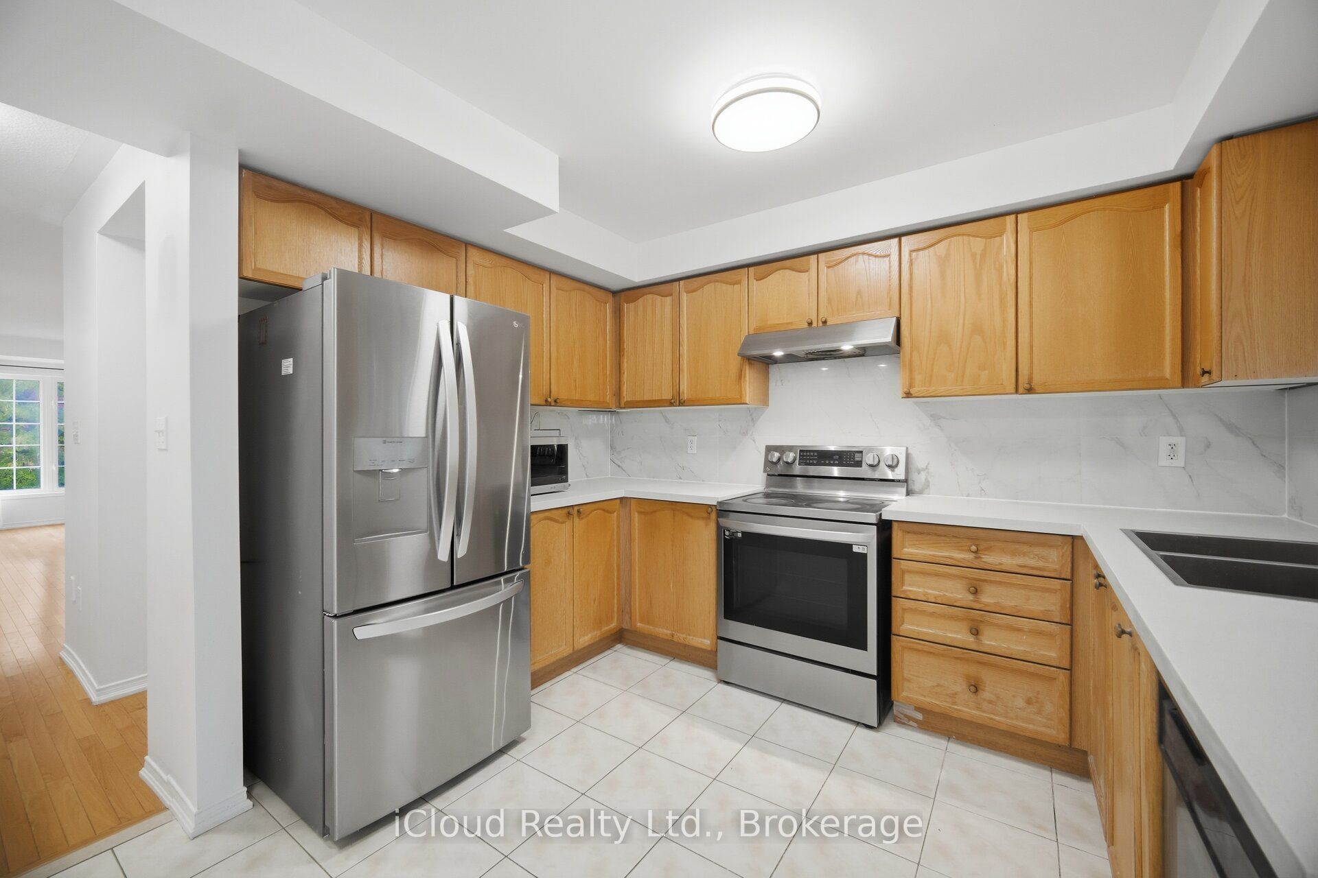 24 Oakins Lane 24 Property Photo 17