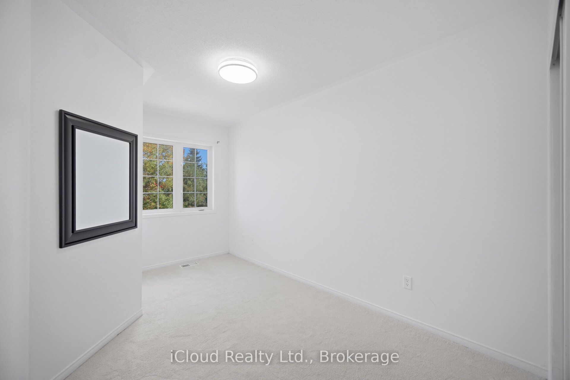24 Oakins Lane 24 Property Photo 28