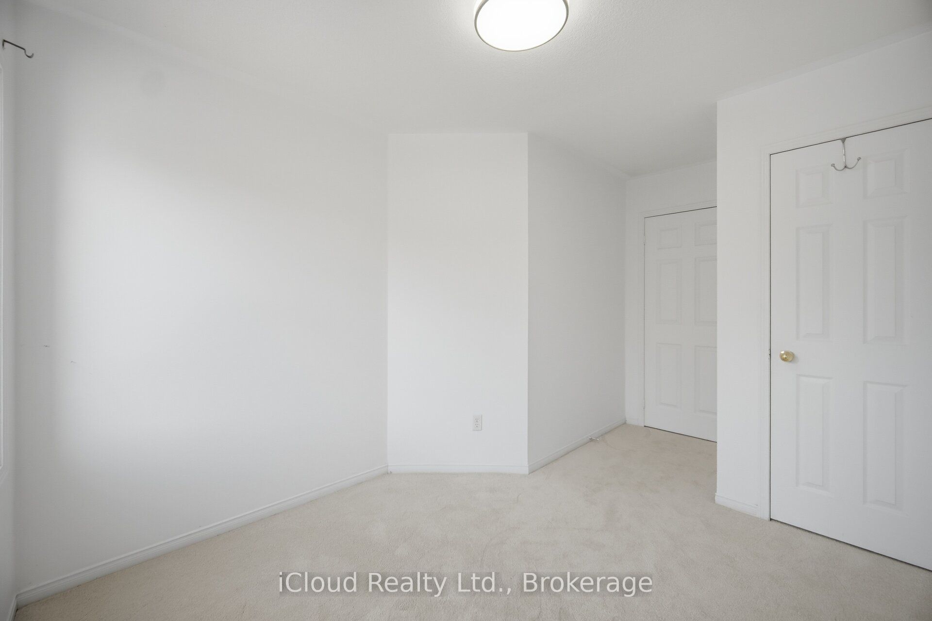 24 Oakins Lane 24 Property Photo 31
