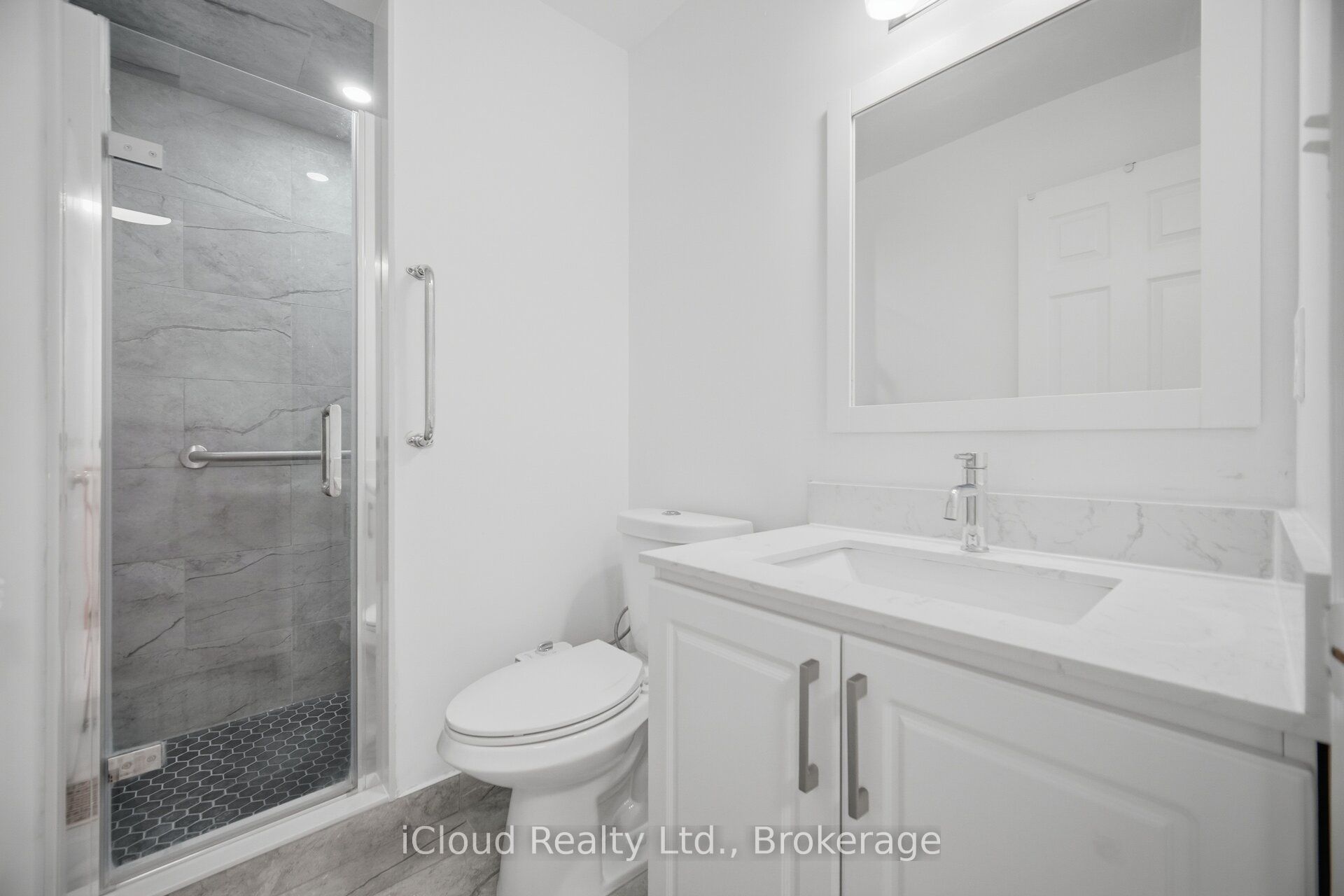 24 Oakins Lane 24 Property Photo 32