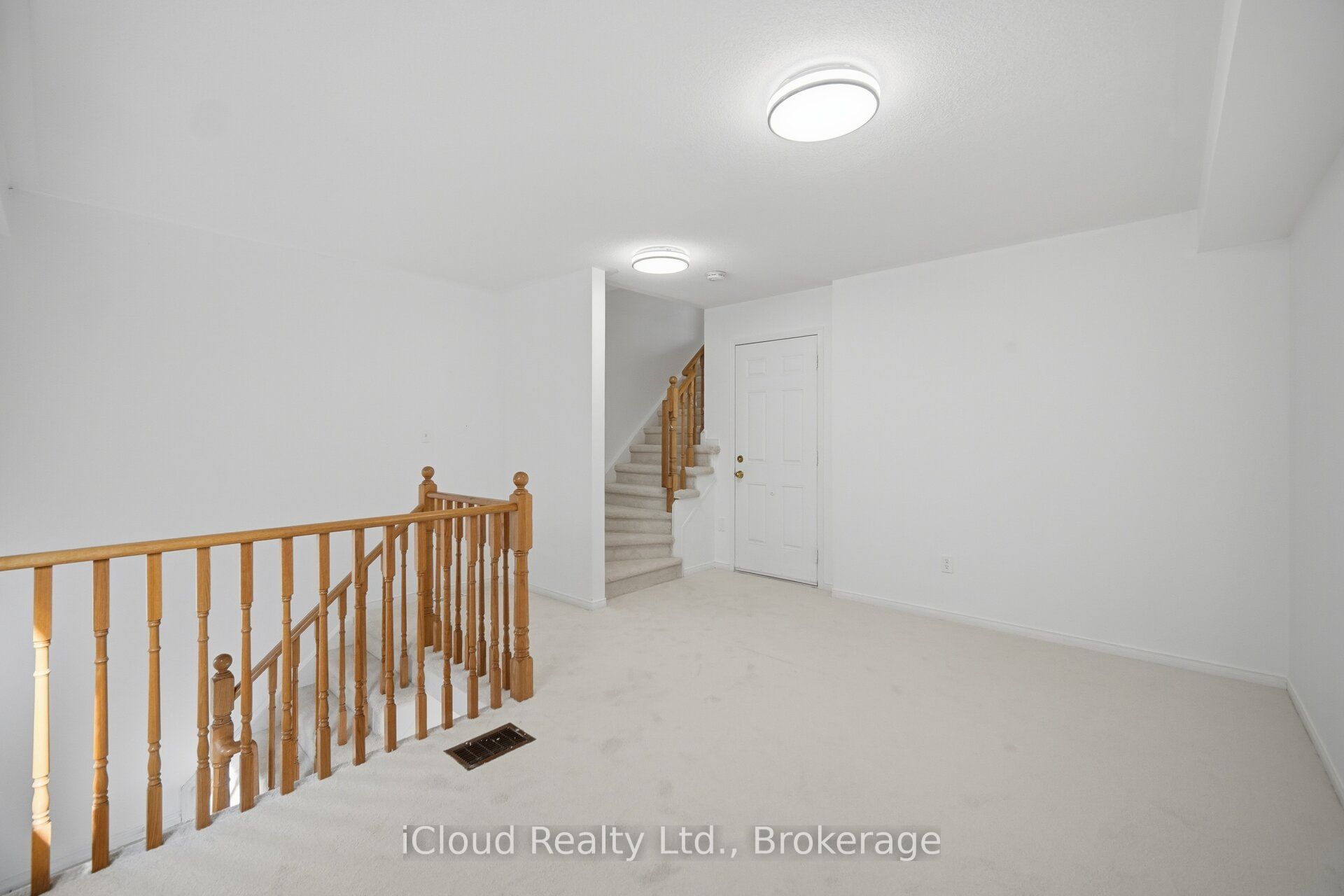 24 Oakins Lane 24 Property Photo 37