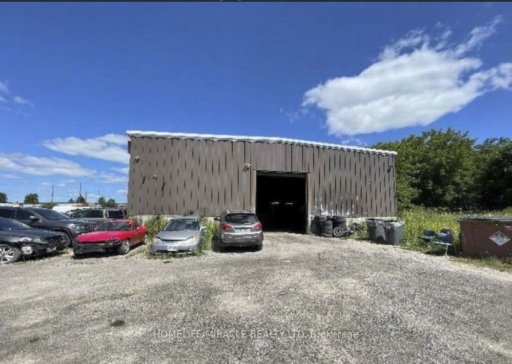 509 Bayly Street E Property Photo 4
