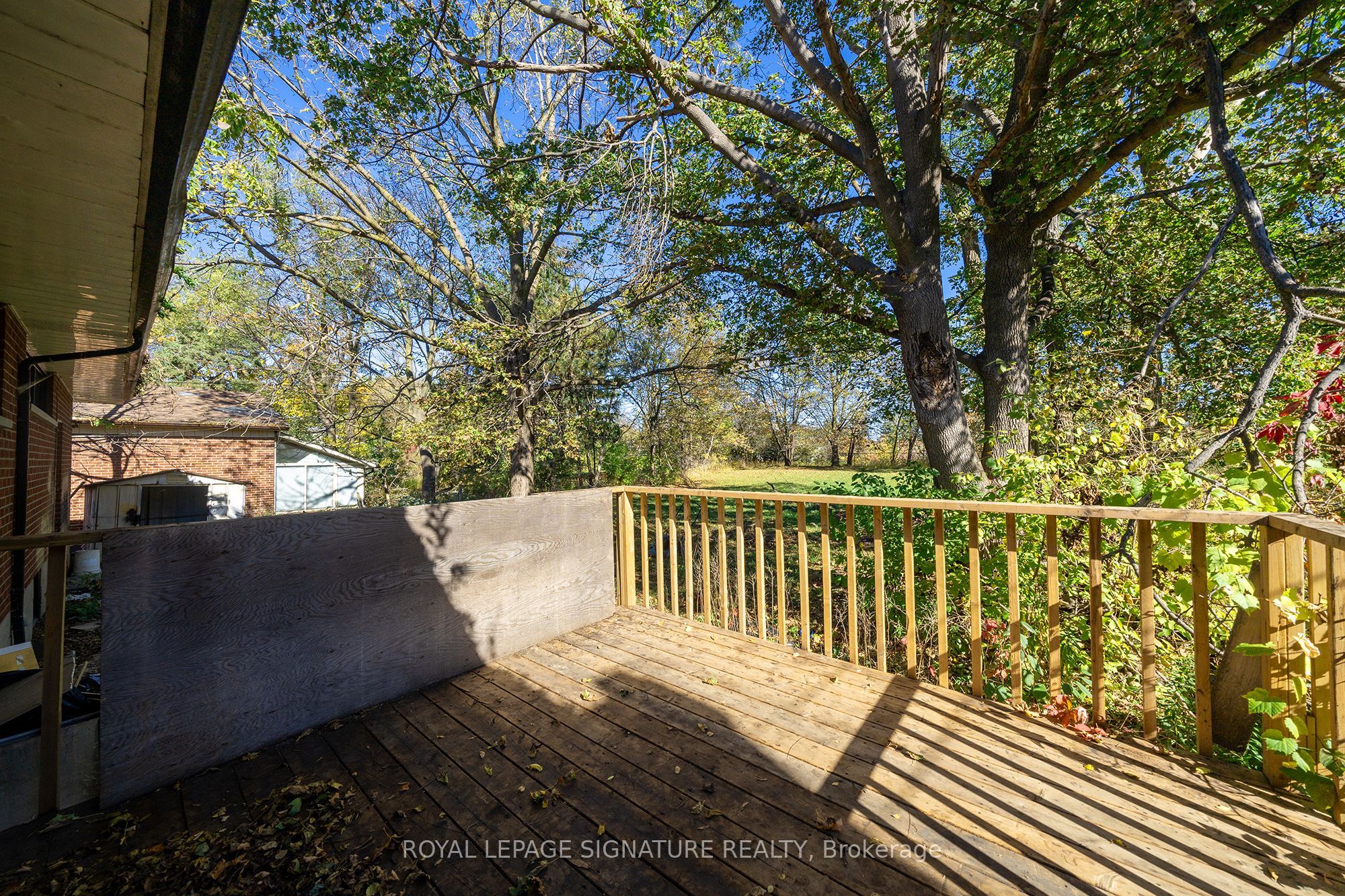 120 & 122 Earlton Road Property Photo 16