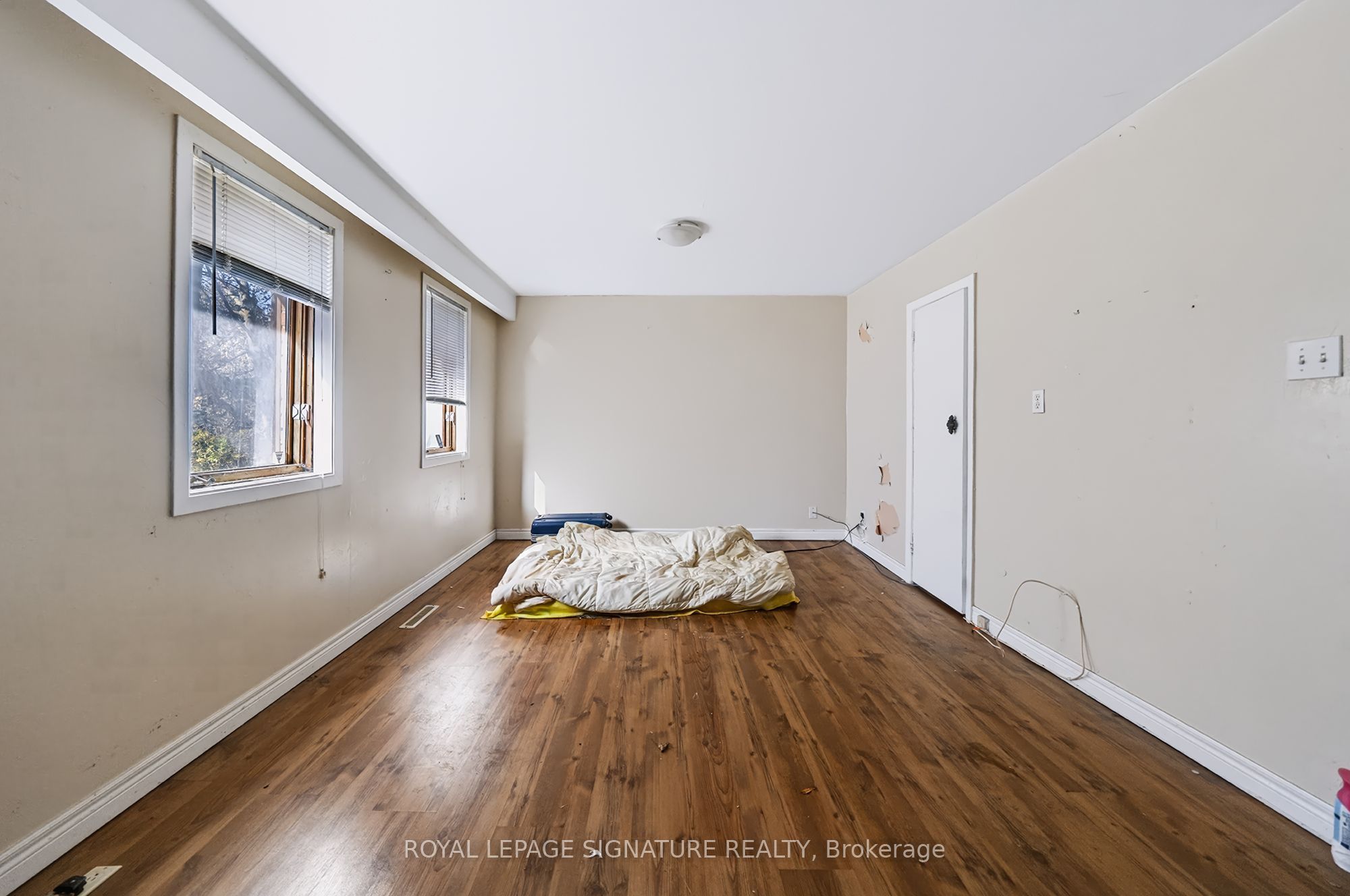 120 & 122 Earlton Road Property Photo 24