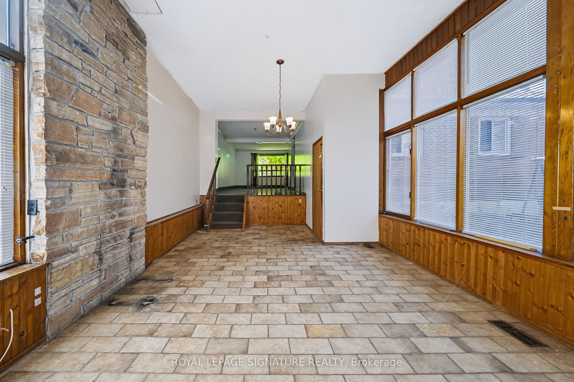 120 & 122 Earlton Road Property Photo 37