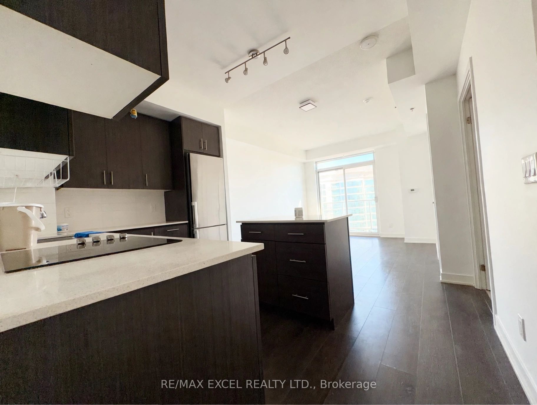 195 Bonis Avenue 2209 Property Photo 4