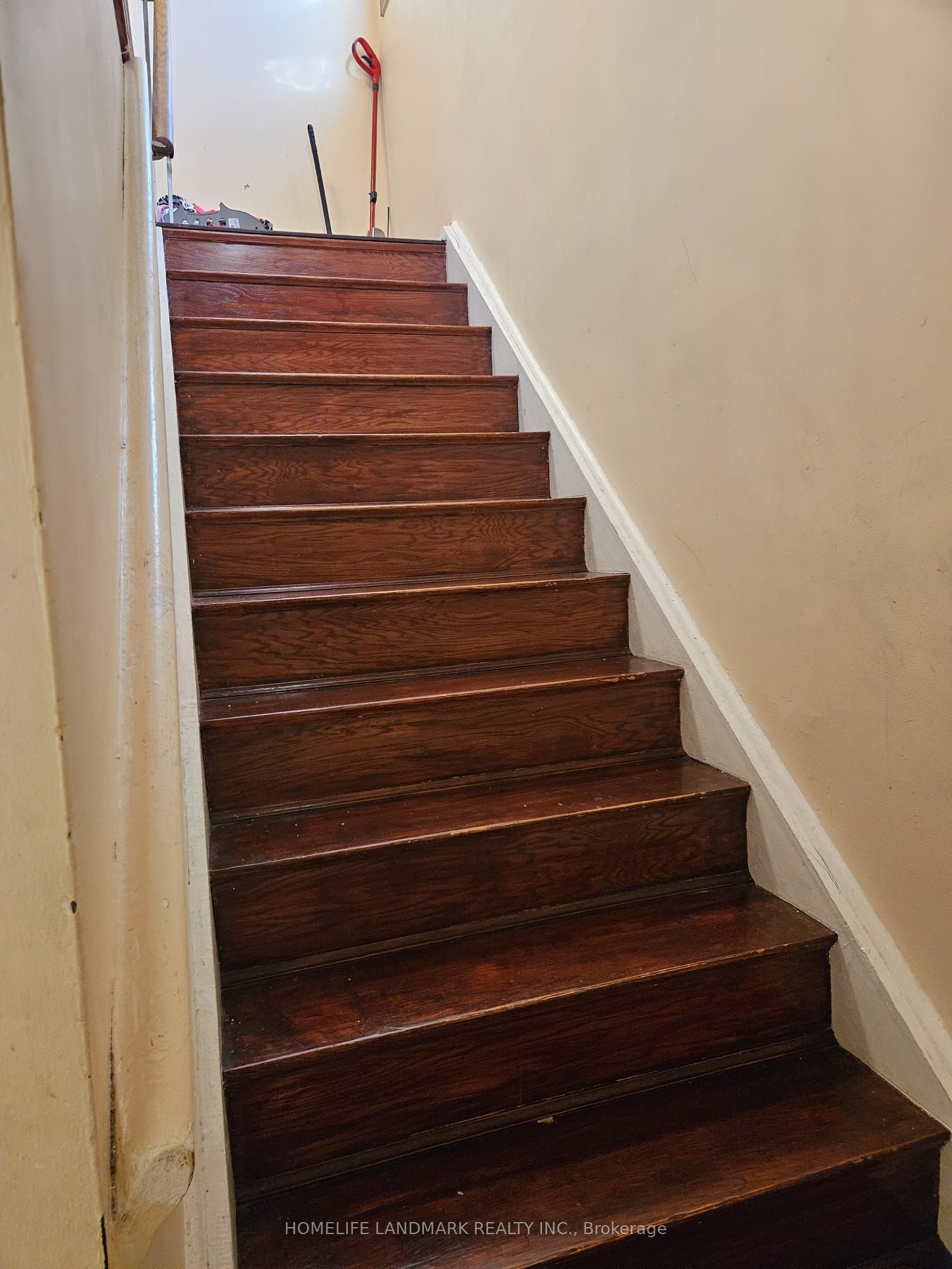 8 Goskin Court Property Photo 11