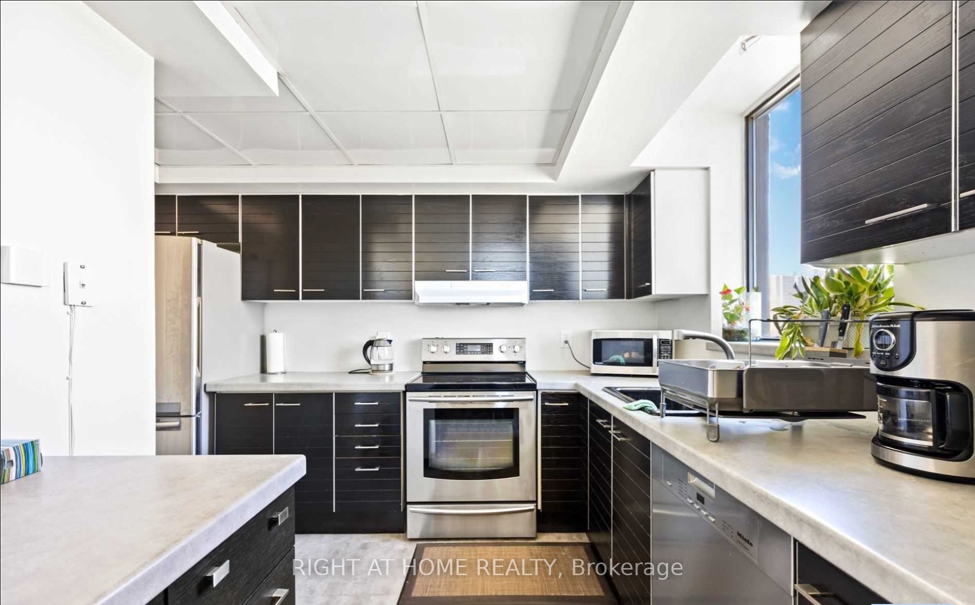 757 Victoria Park Avenue E 1404 Property Photo 11