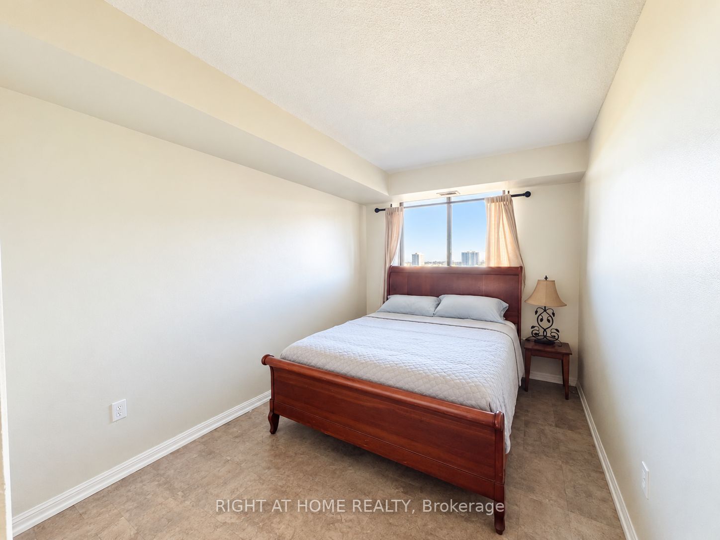 757 Victoria Park Avenue E 1404 Property Photo 17