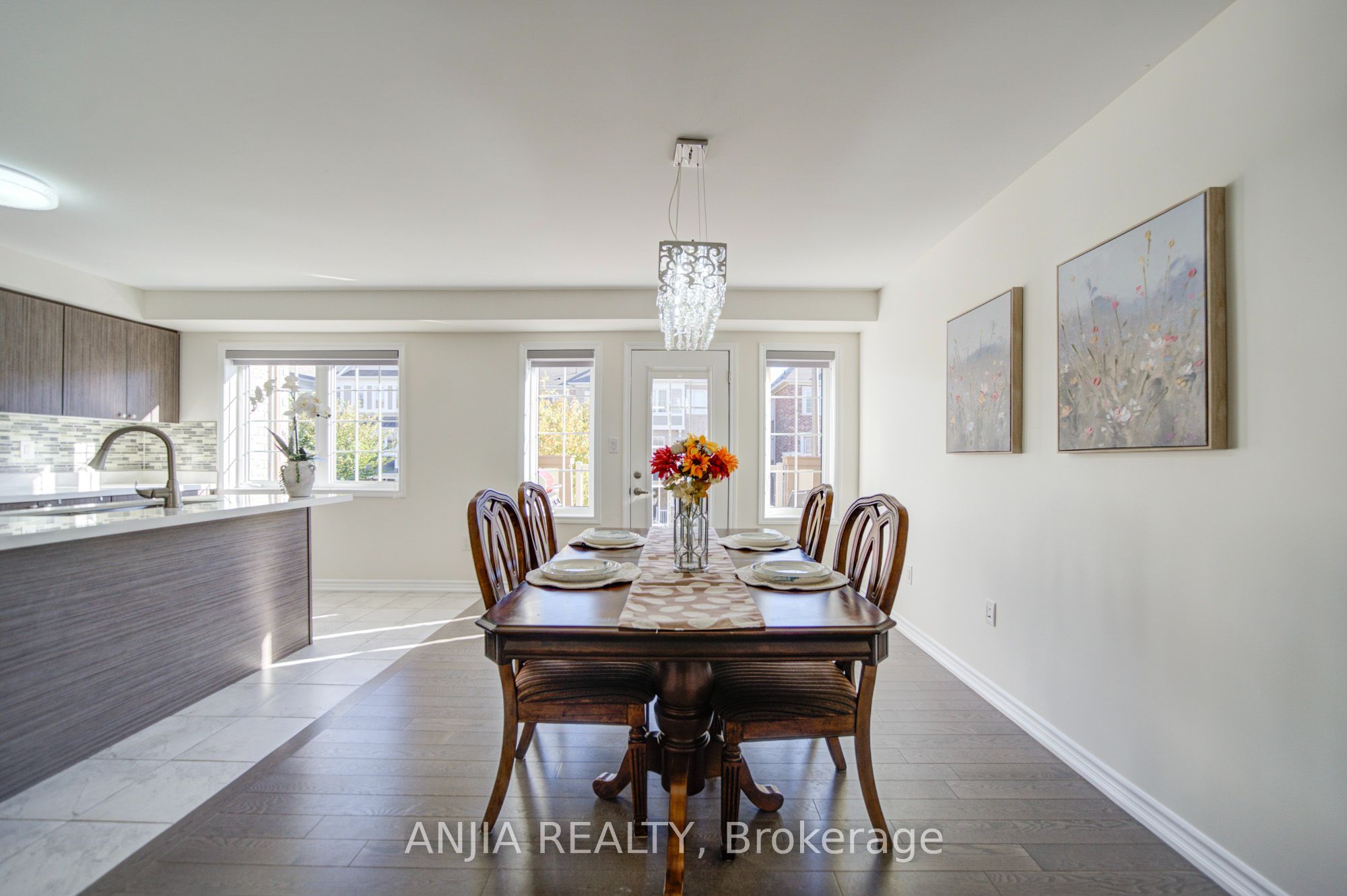 24 Goldeye Street Property Photo 3