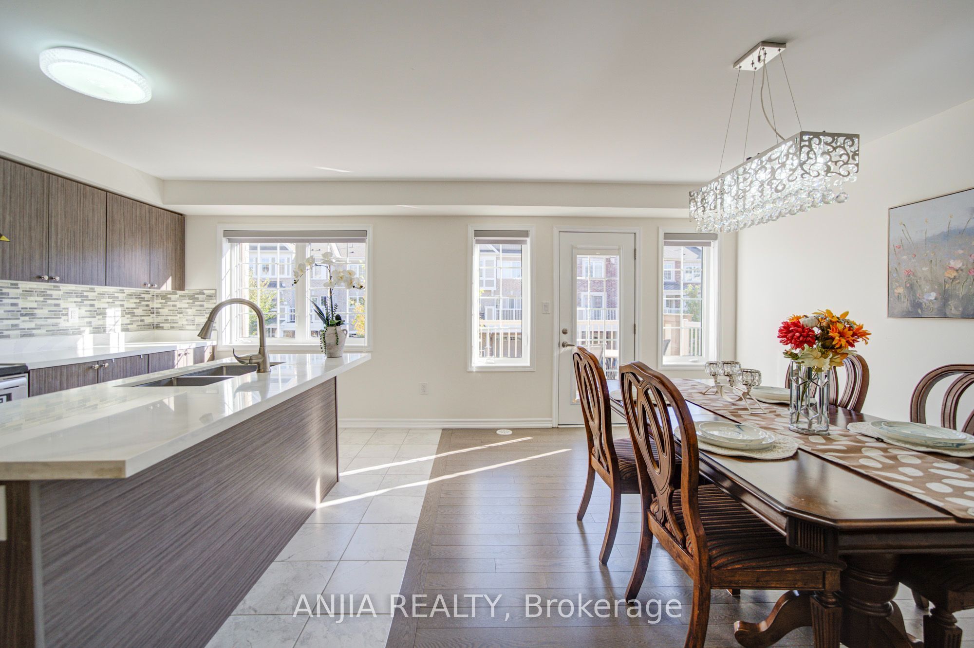 24 Goldeye Street Property Photo 4