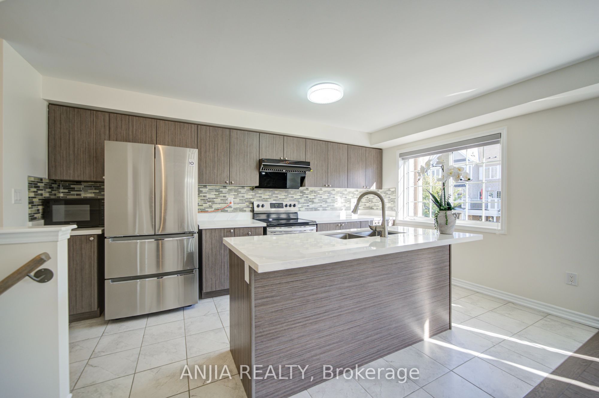 24 Goldeye Street Property Photo 10