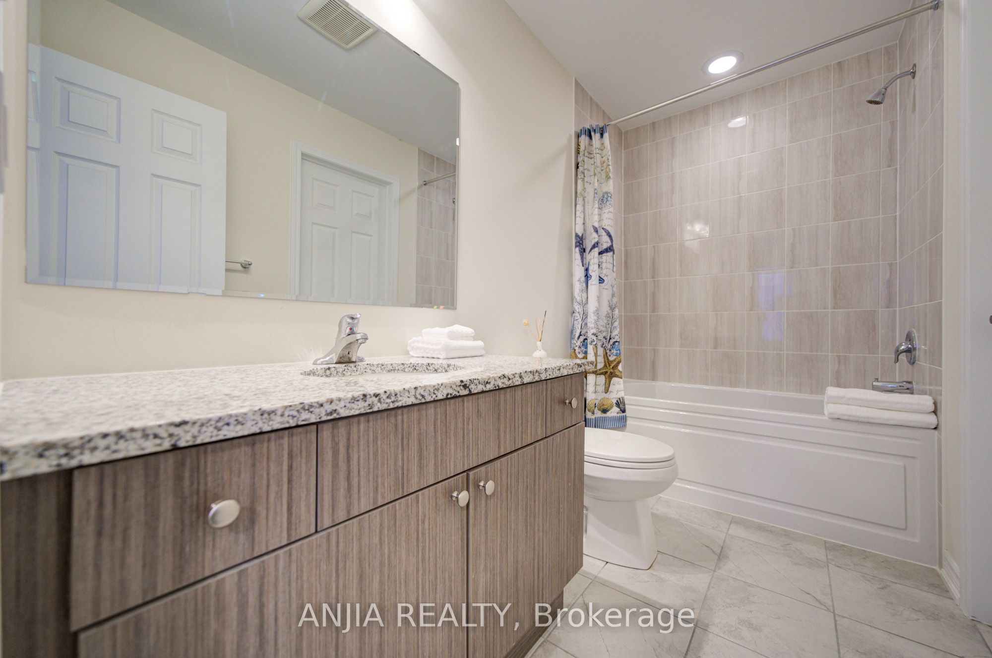 24 Goldeye Street Property Photo 32