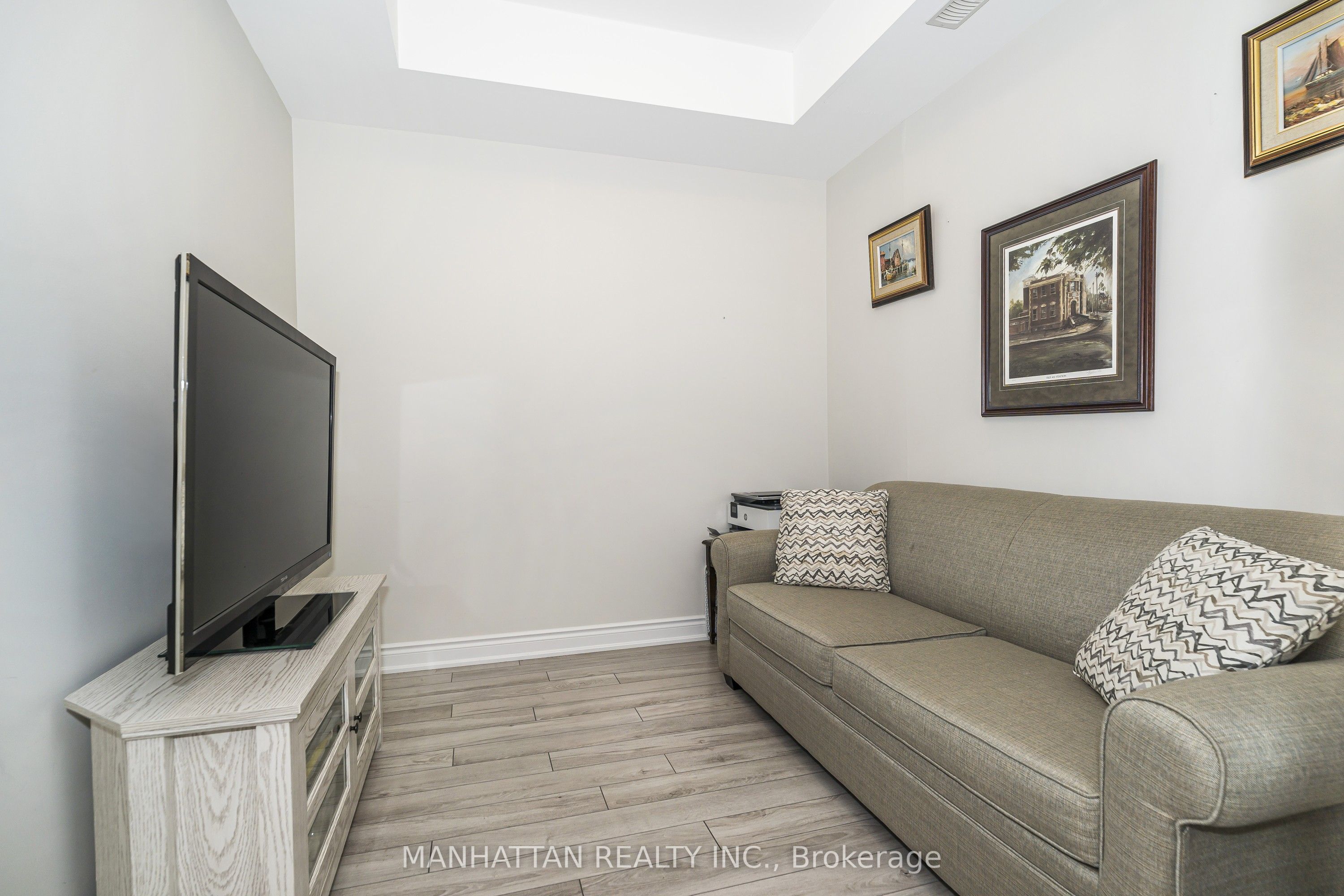 670 Gordon Street 214 Property Photo 25