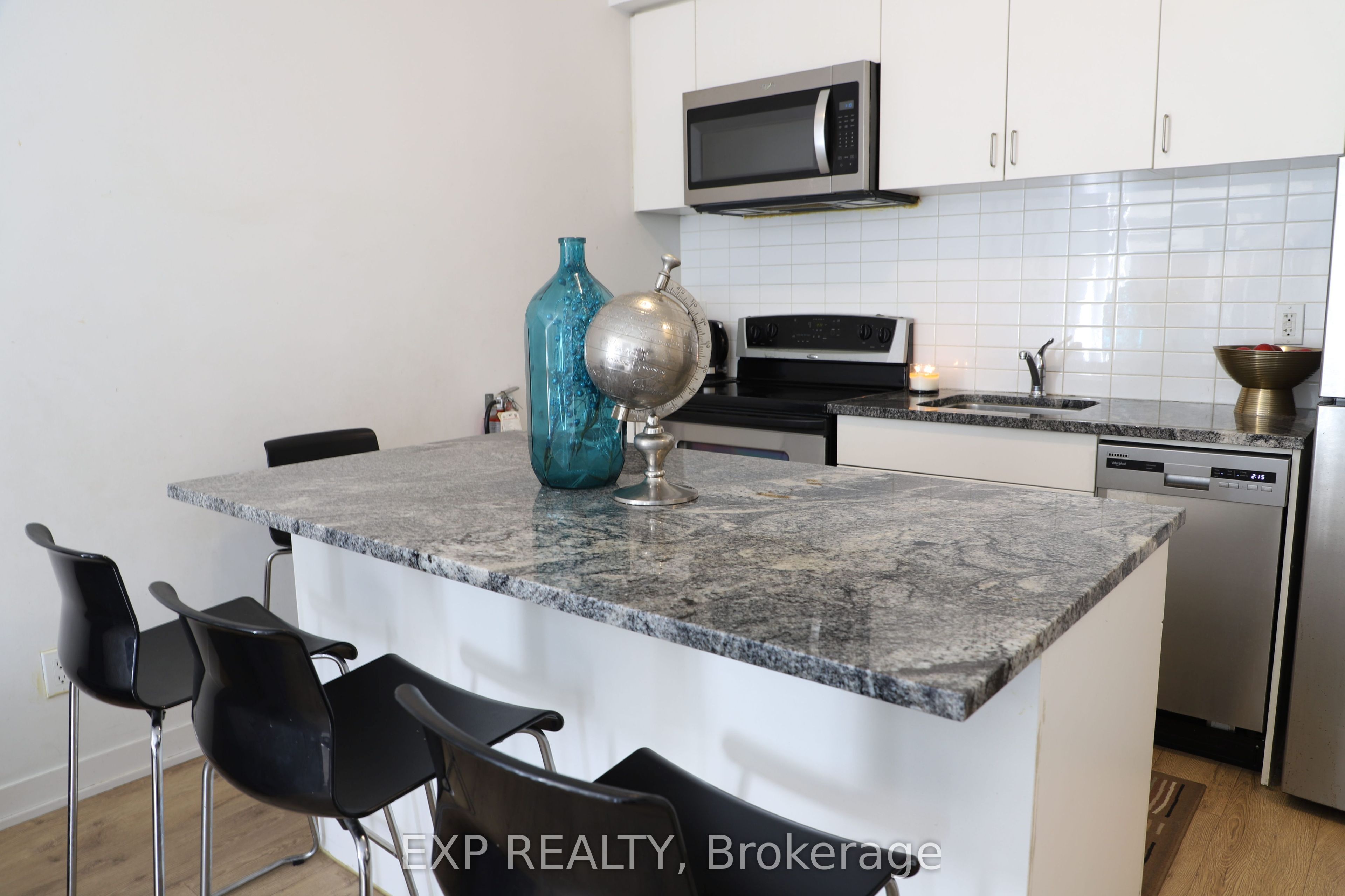 1740 Simcoe Street N 53 Property Photo 4