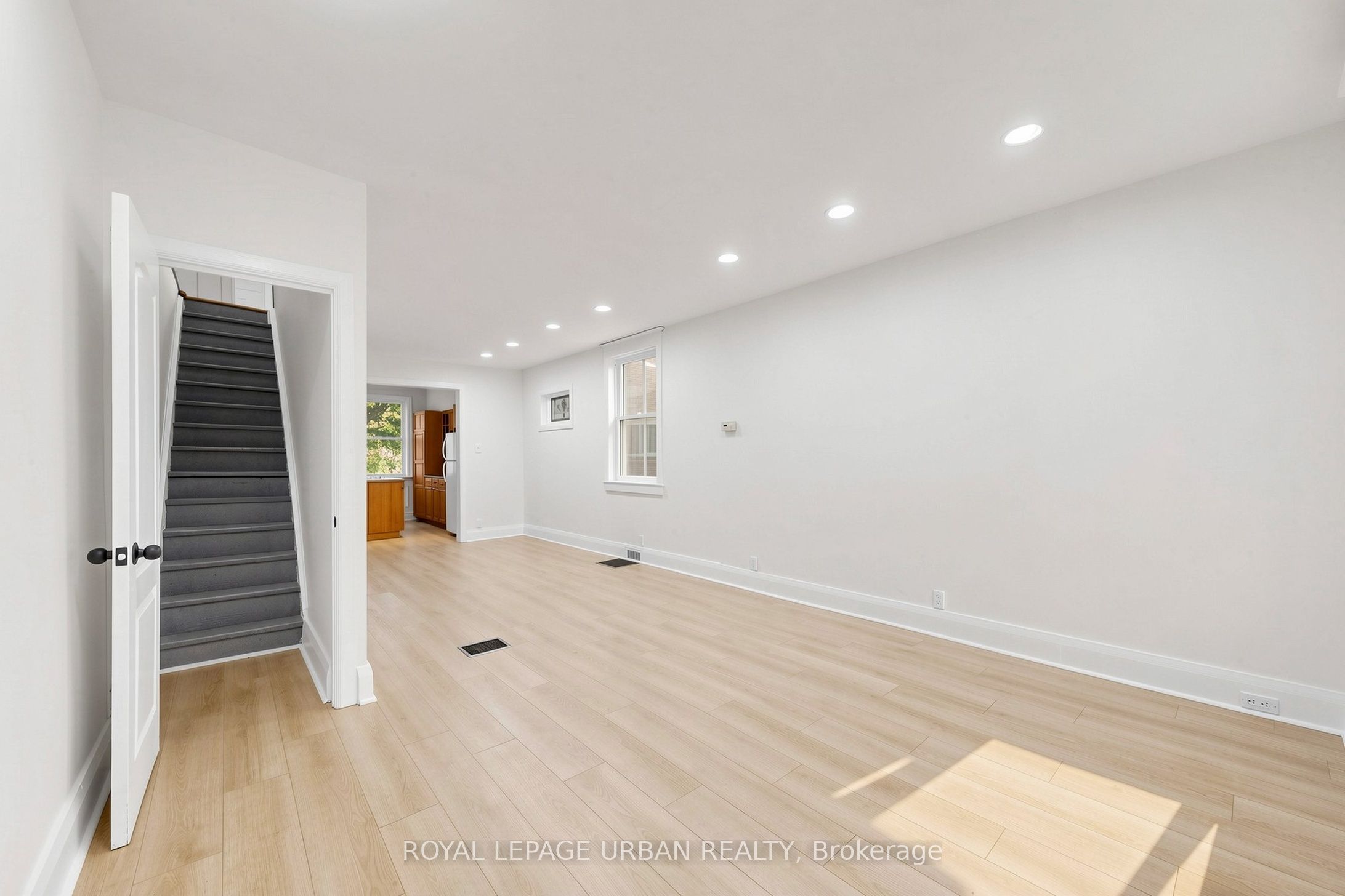 74 East Lynn Avenue Property Photo 4