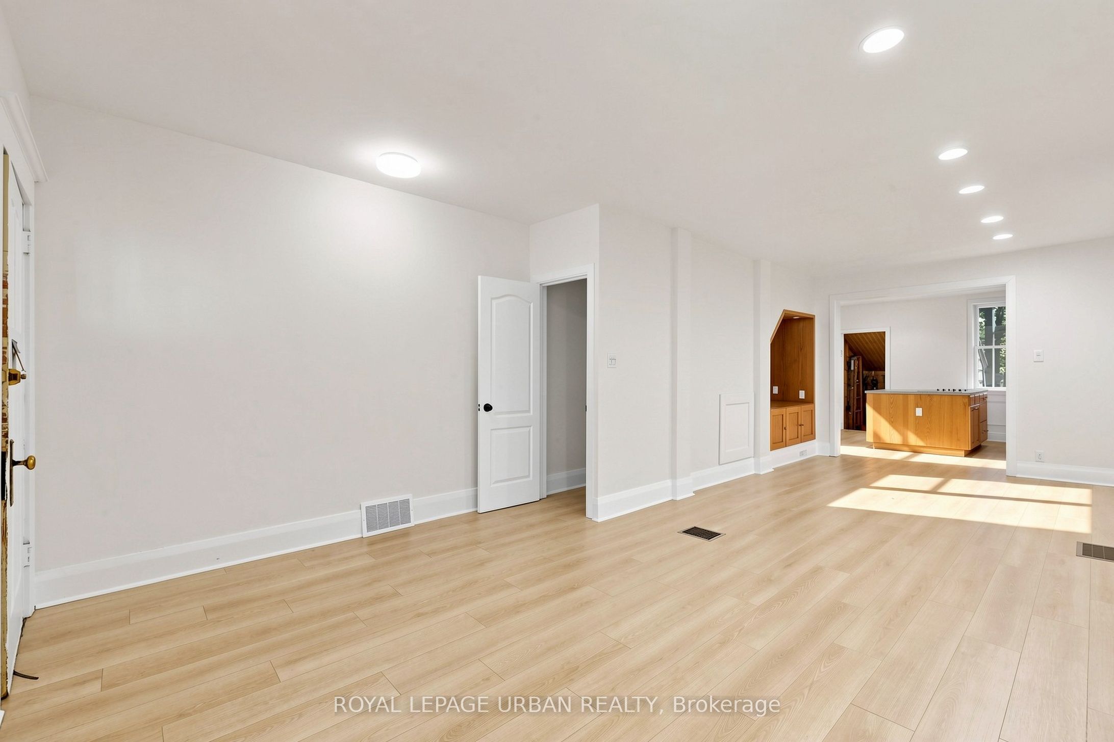 74 East Lynn Avenue Property Photo 6