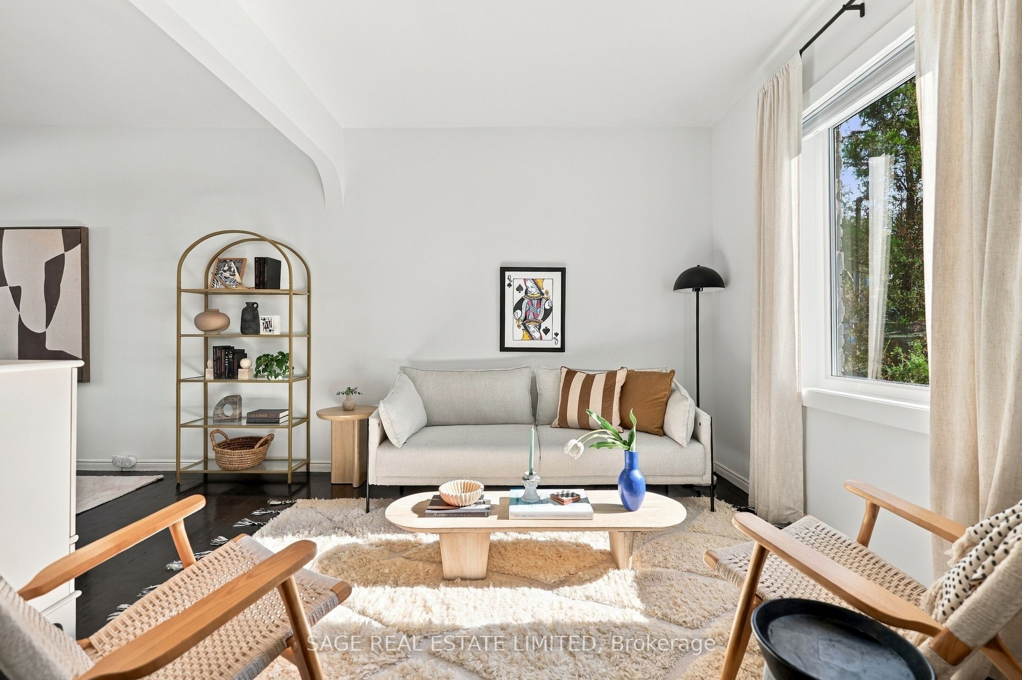 100 Dagmar Avenue Property Photo 1