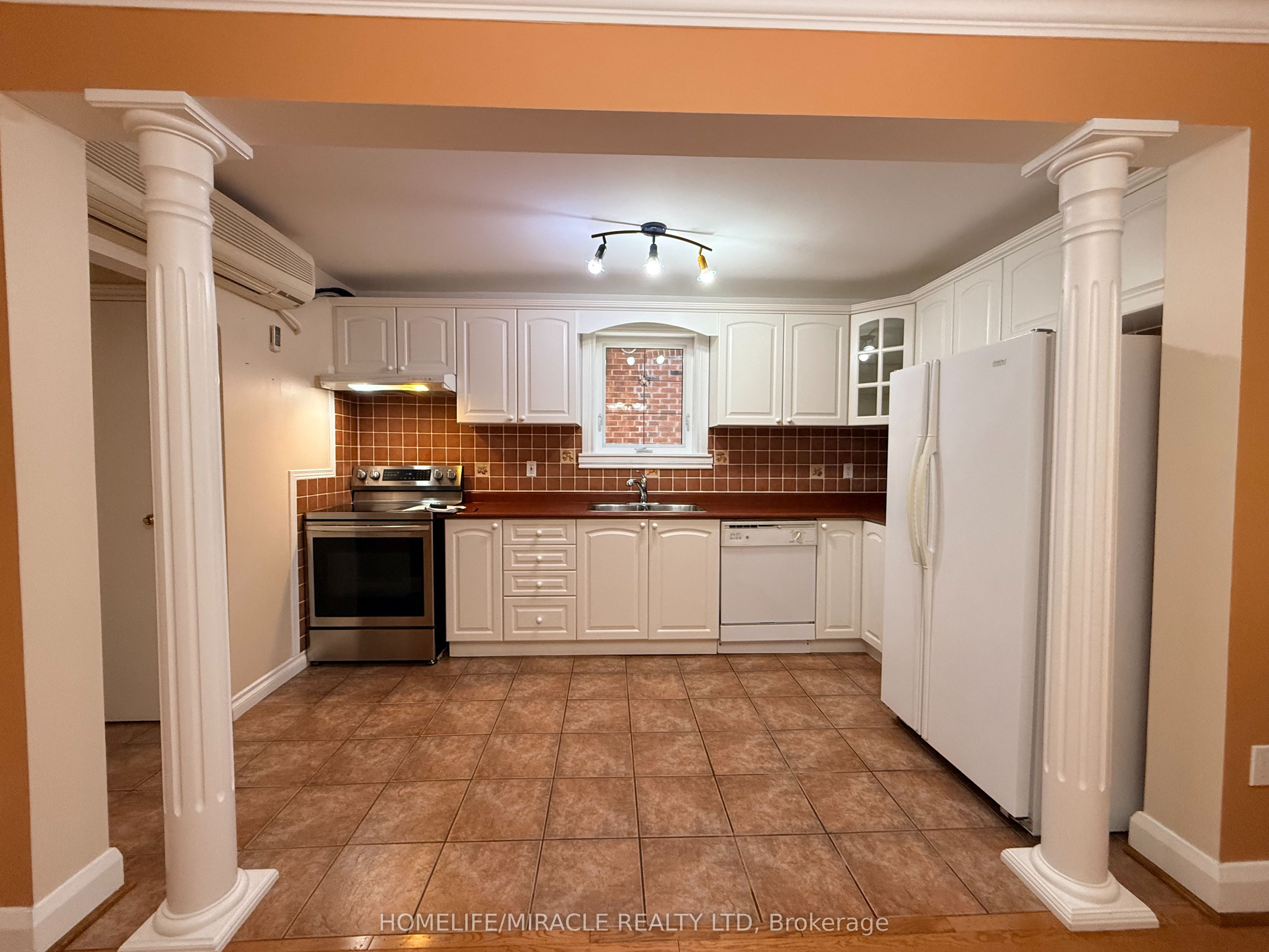 228 Browning Avenue Property Photo 13