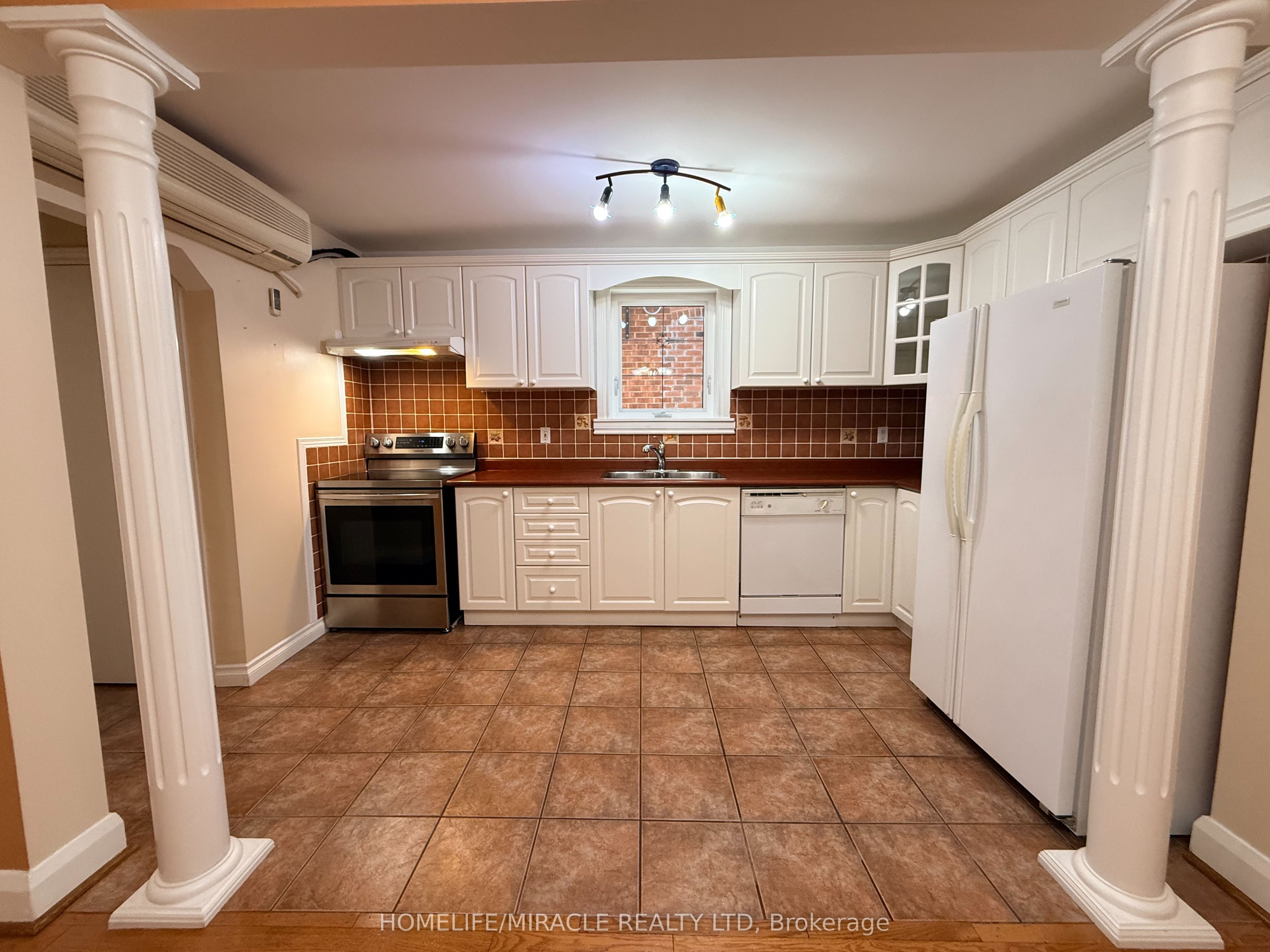 228 Browning Avenue Property Photo 14