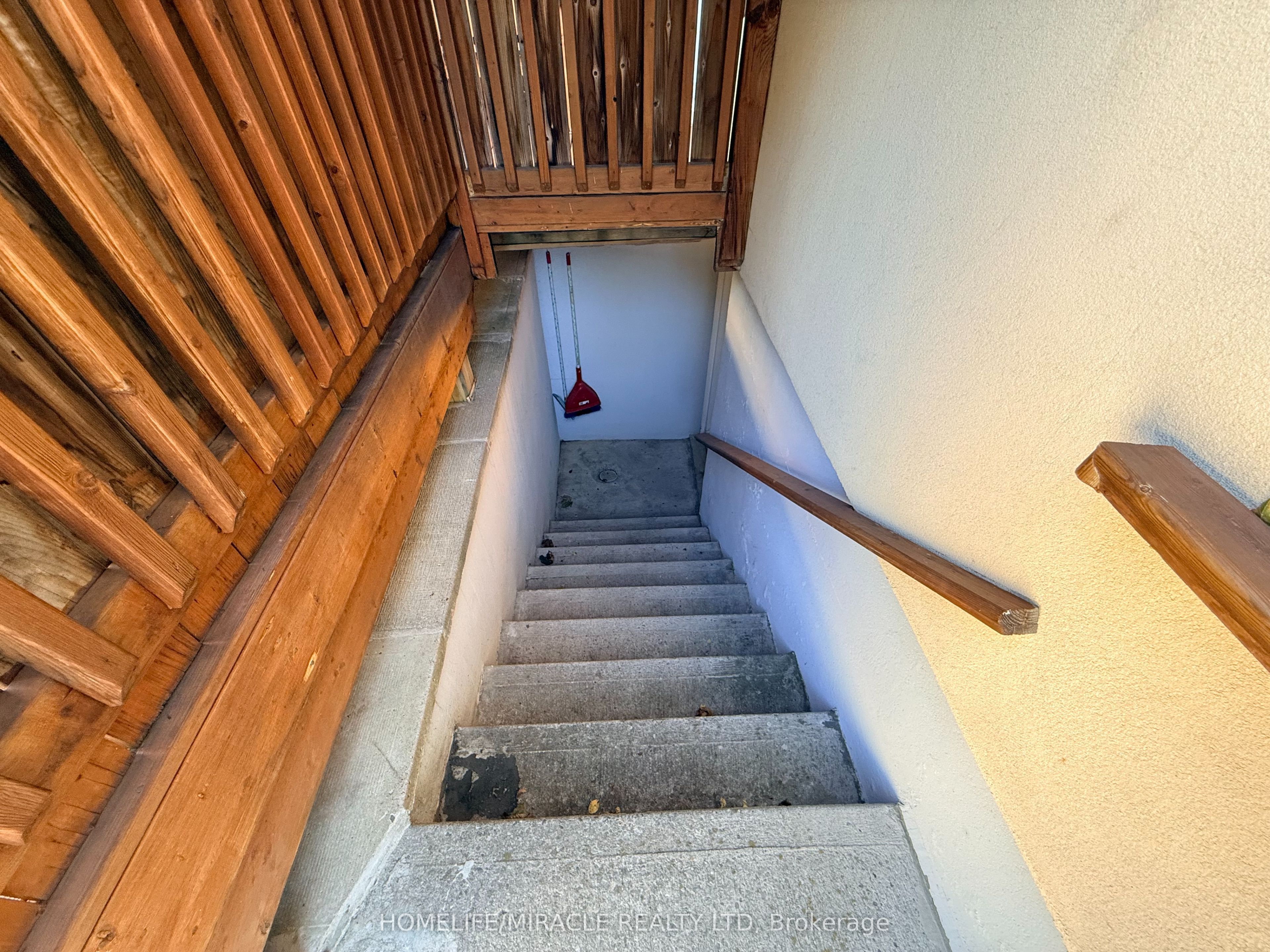 228 Browning Avenue Property Photo 33