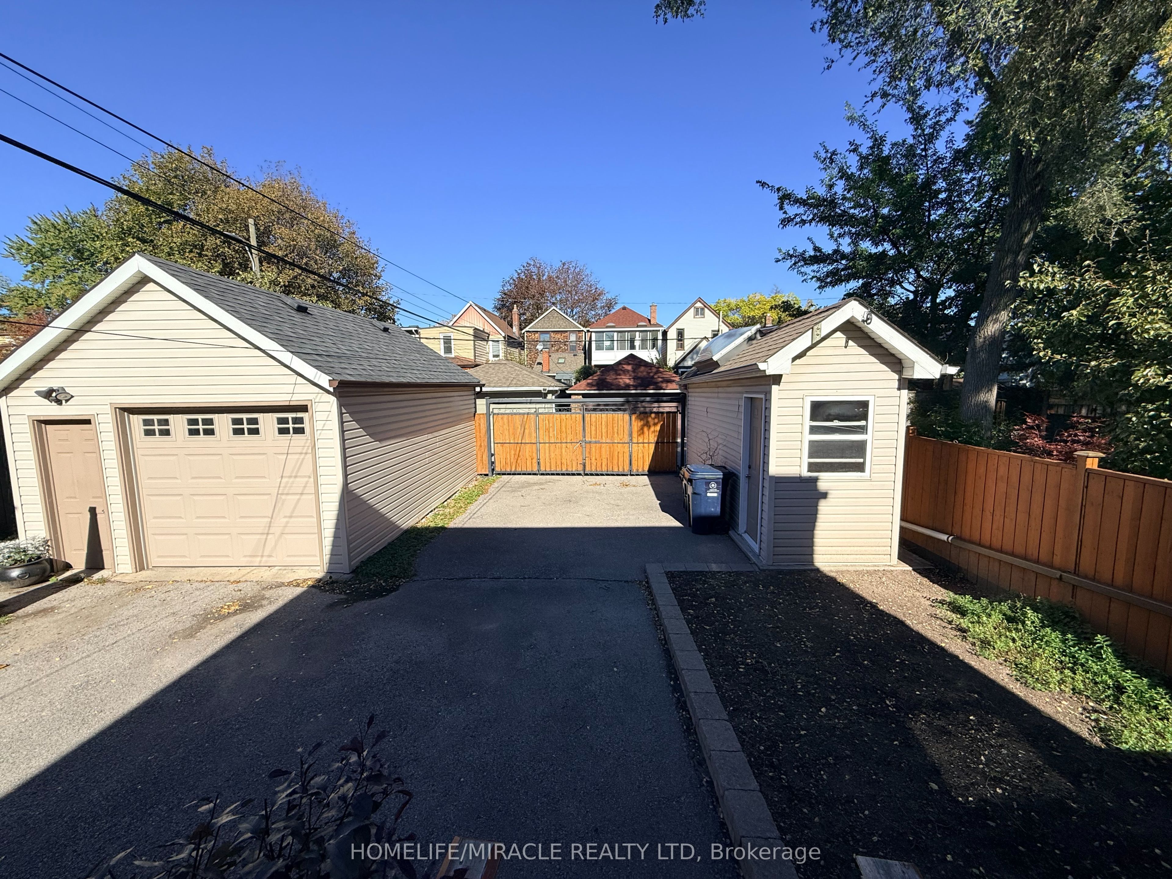 228 Browning Avenue Property Photo 39