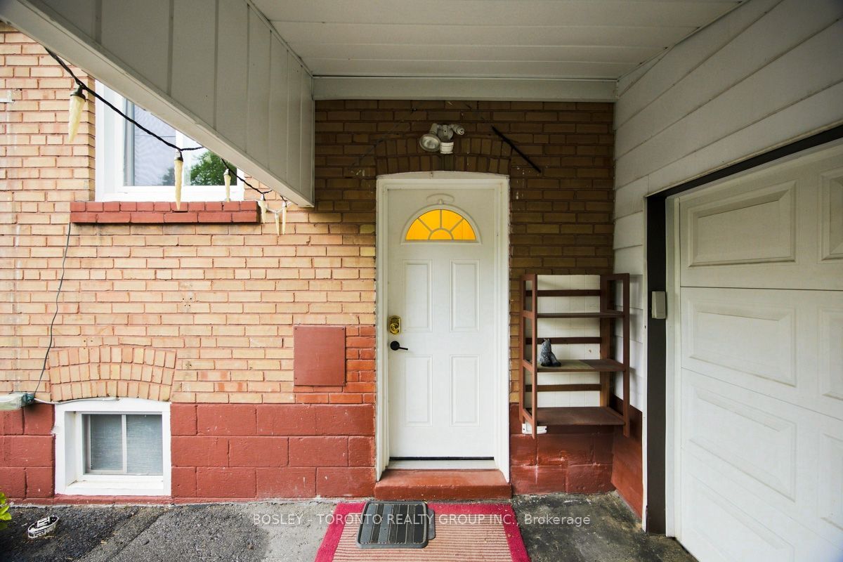 3 Timgren Drive Lower Property Photo 2