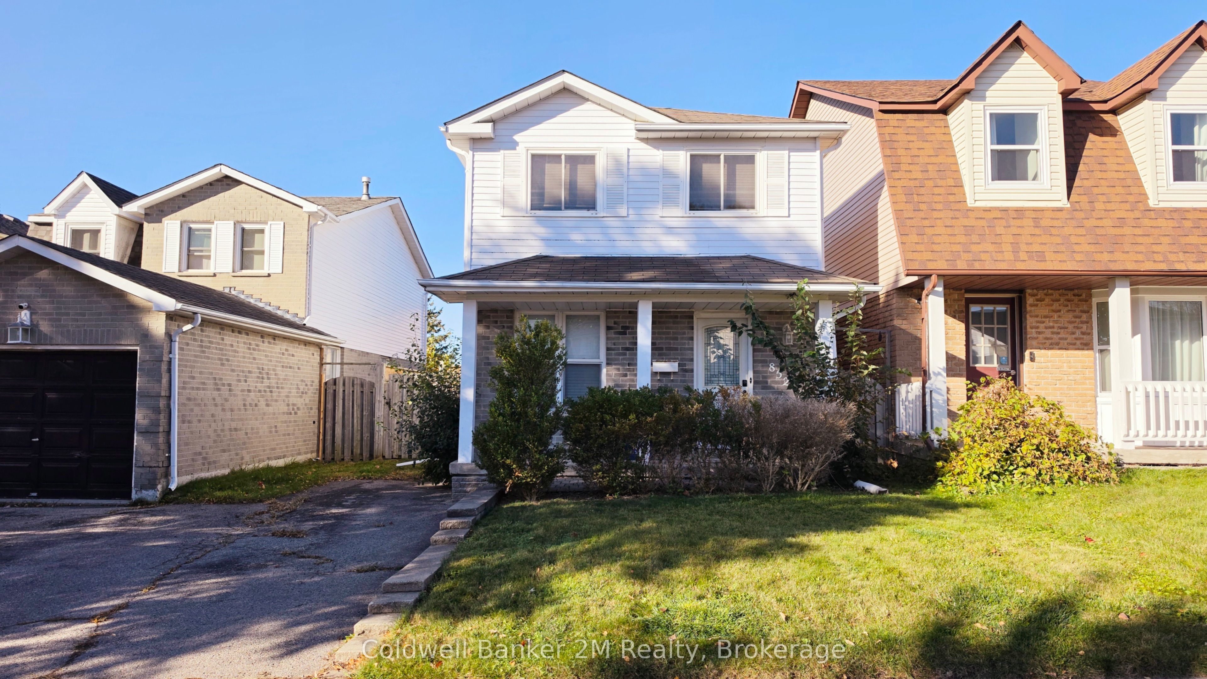 852 Attersley Drive Property Photo 1