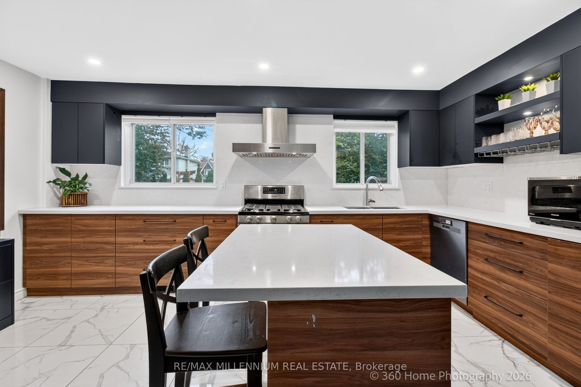 15 Marblemount Crescent Property Photo 10