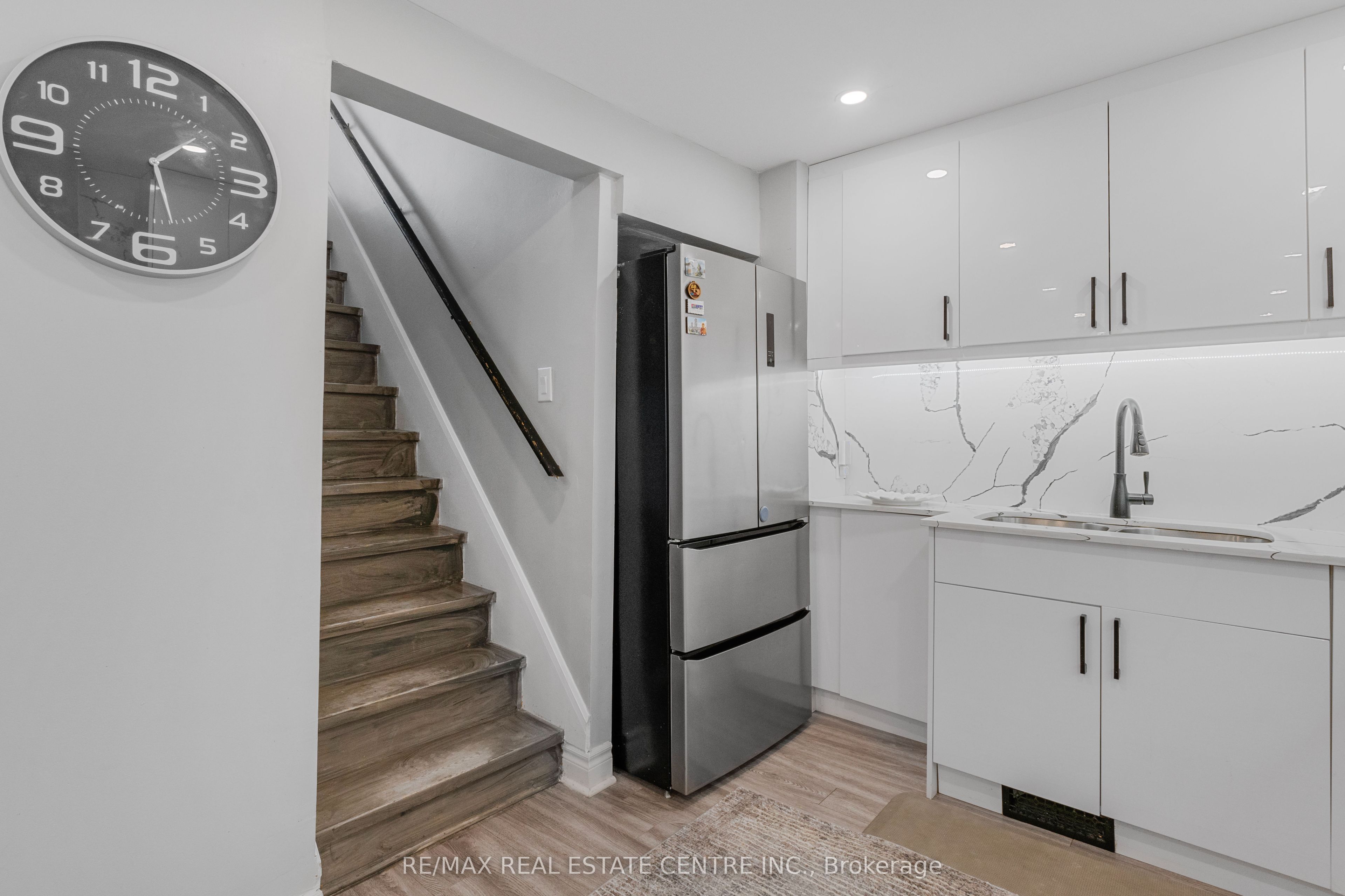 20 Brock Street Property Photo 19