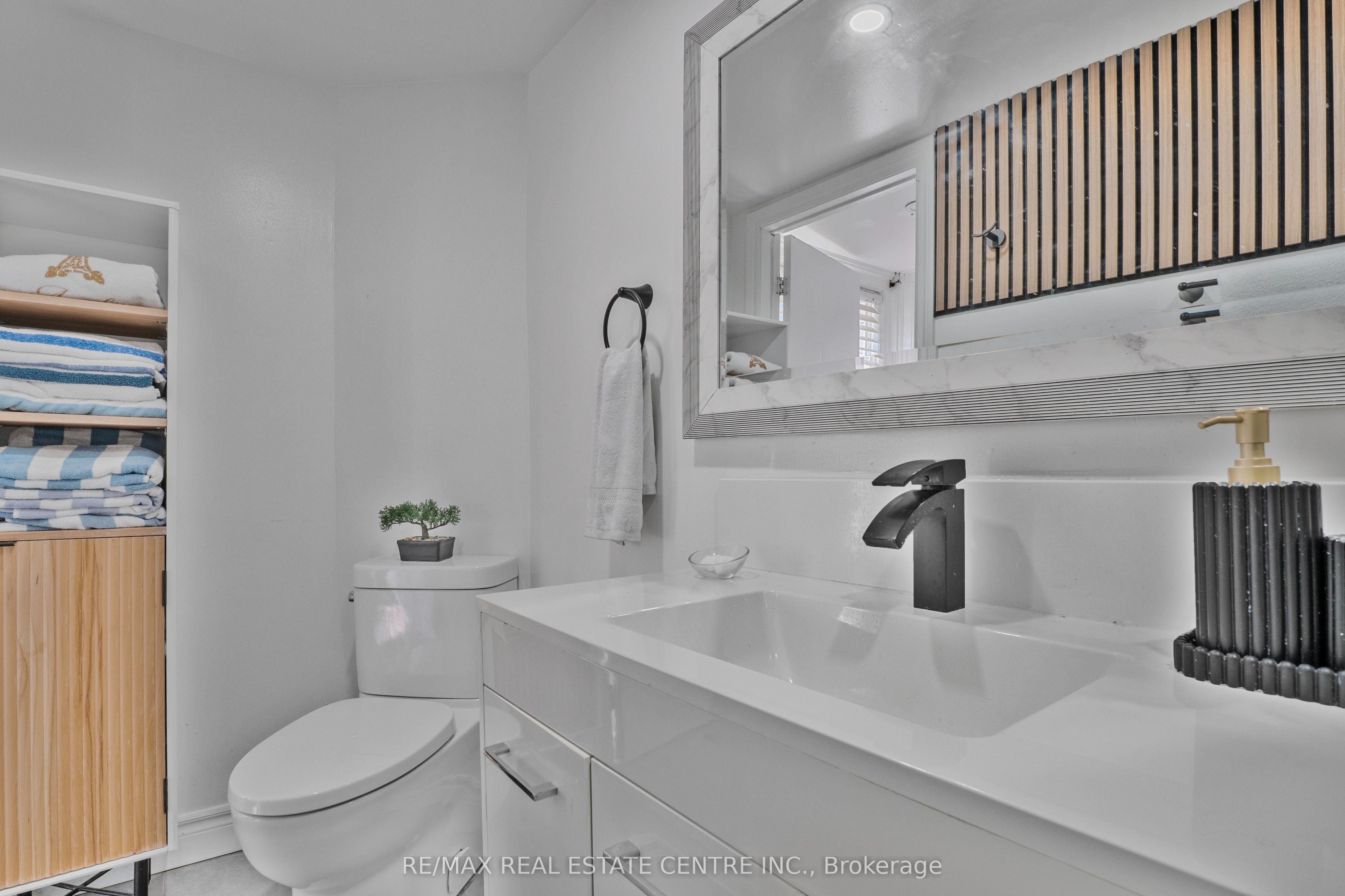 20 Brock Street Property Photo 23