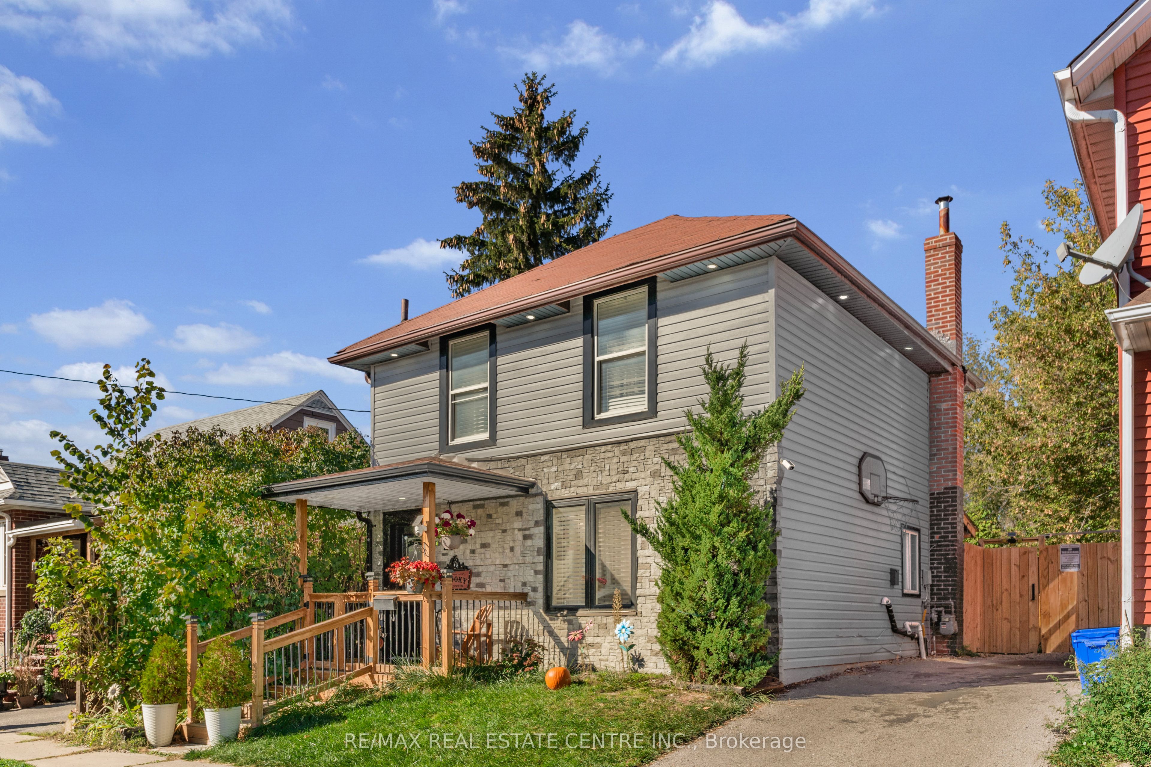 20 Brock Street Property Photo 37