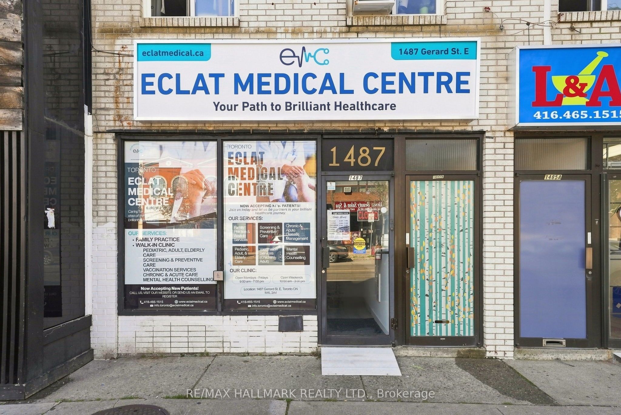 1487 Gerrard Street E Property Photo 5