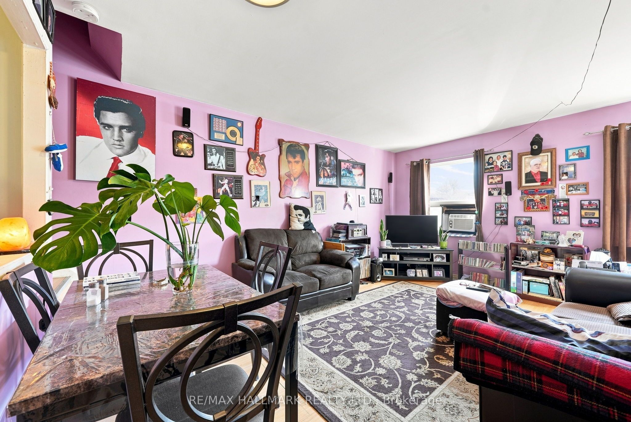 1487 Gerrard Street E Property Photo 24