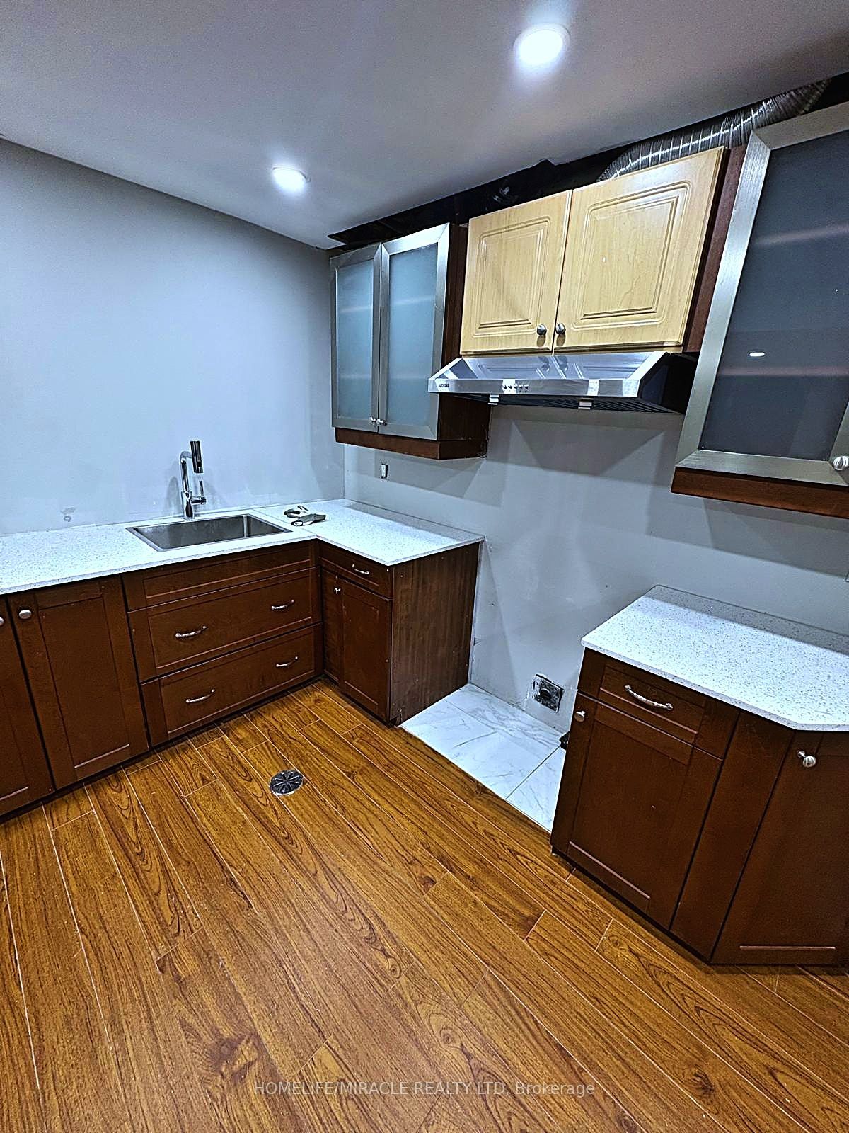 76 Switzer Drive Property Photo 3